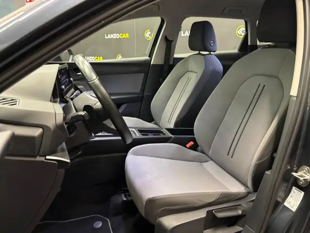 Seat Leon view 12