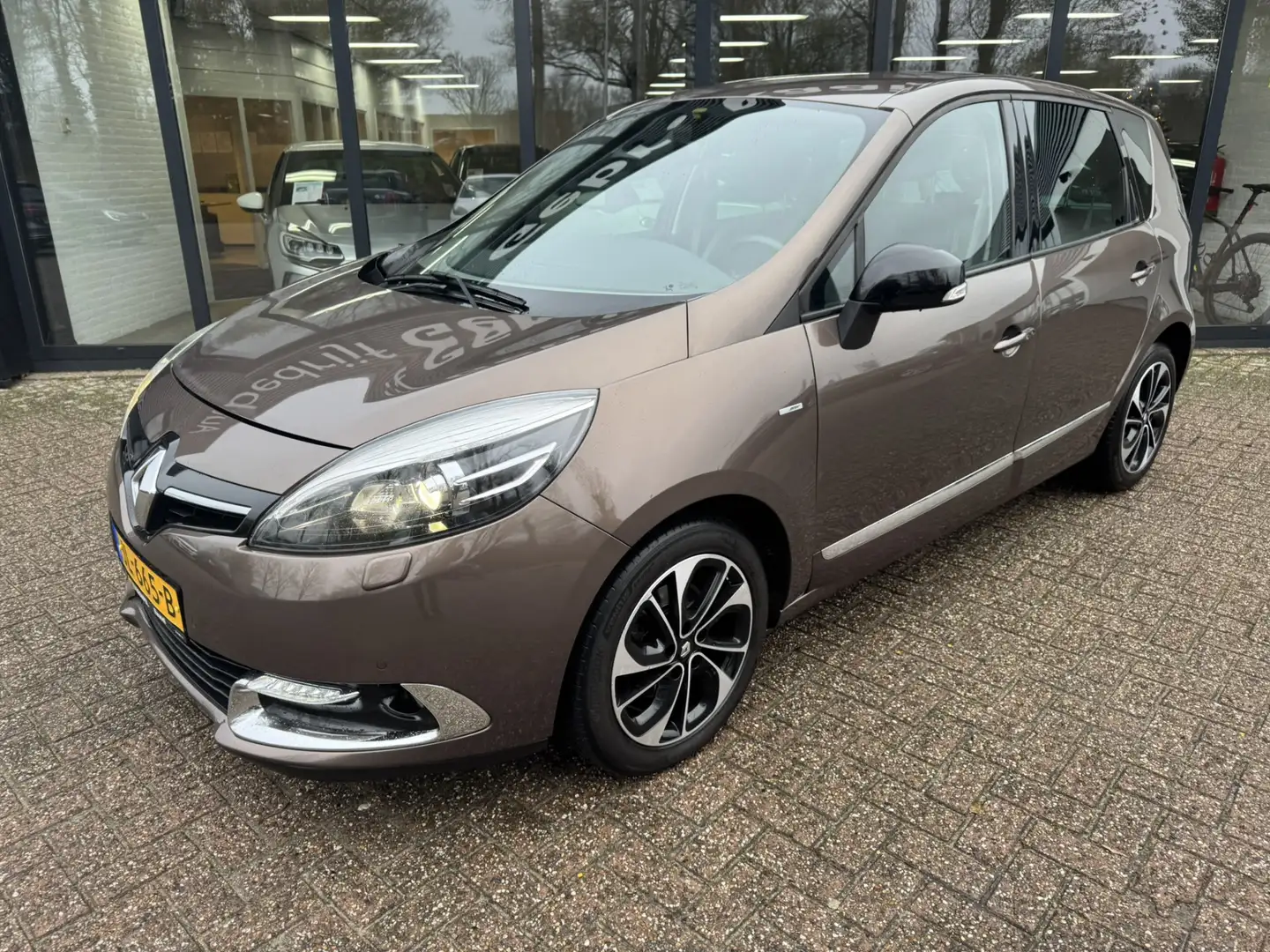 Renault Scenic 1.5 dCi Bose Automaat*Navi*ECC*EXPORT/EX.BPM* Bruin - 2