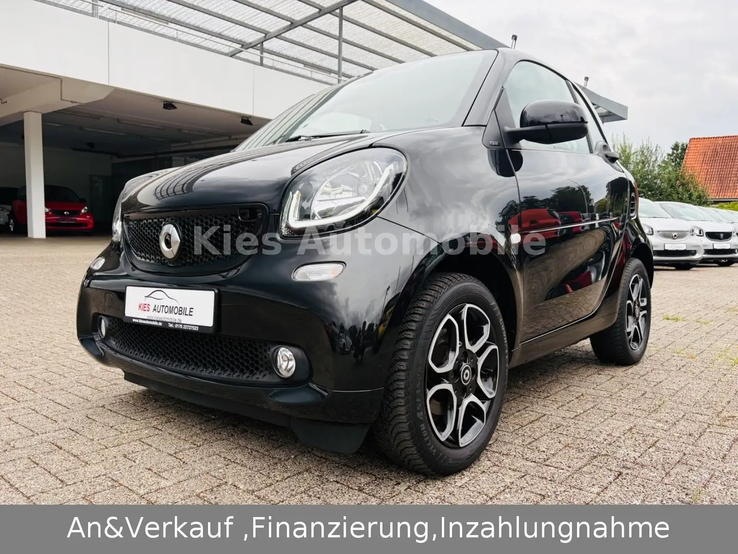 smart forTwo Prime AUTOM/LEDER/SITZH/NAVI/1.HAND Noir - 1