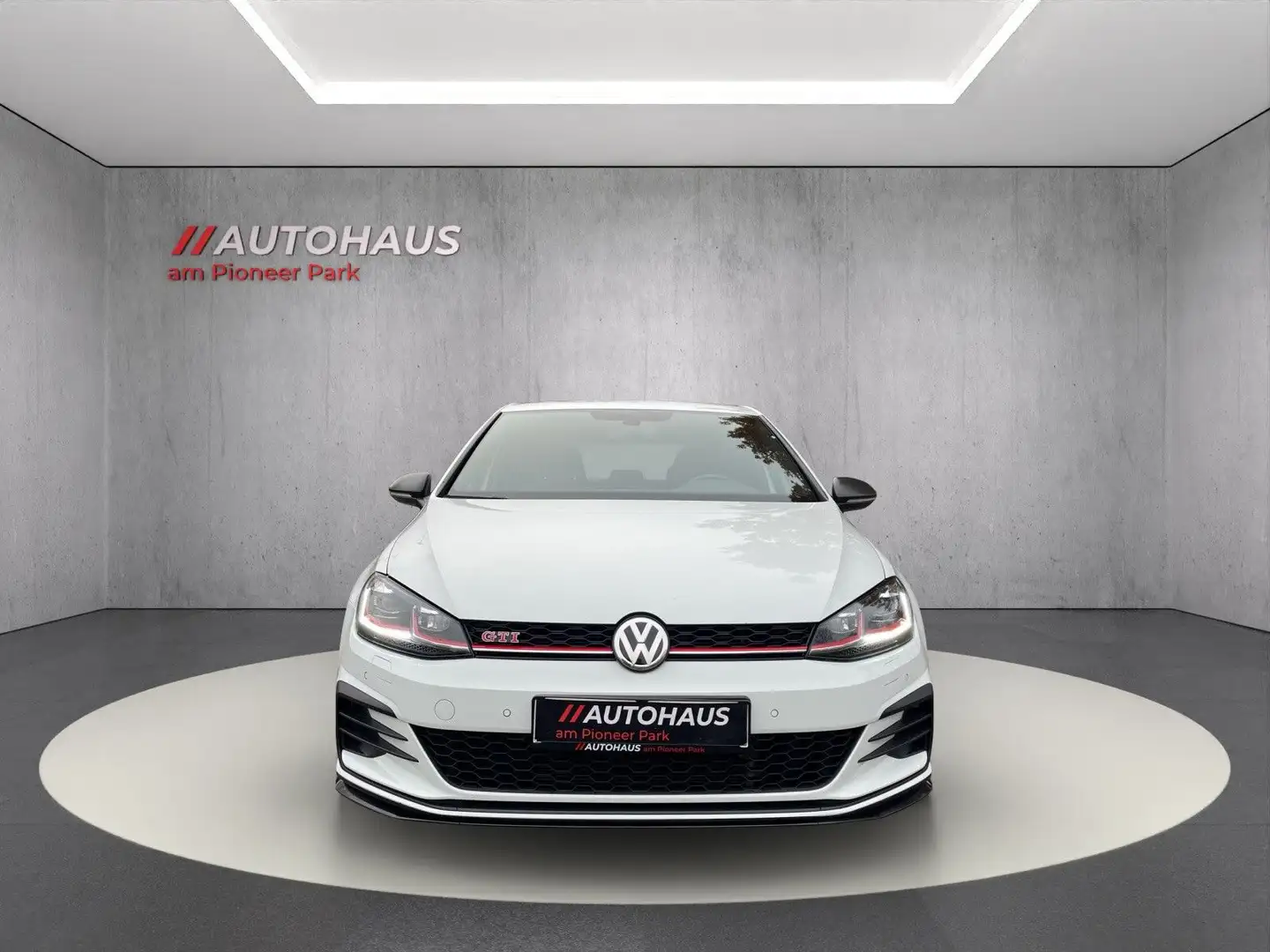 Volkswagen Golf 2.0 GTI TCR. DSG-VC-NAV-LED-DCC-ALS-290PS Blanc - 2