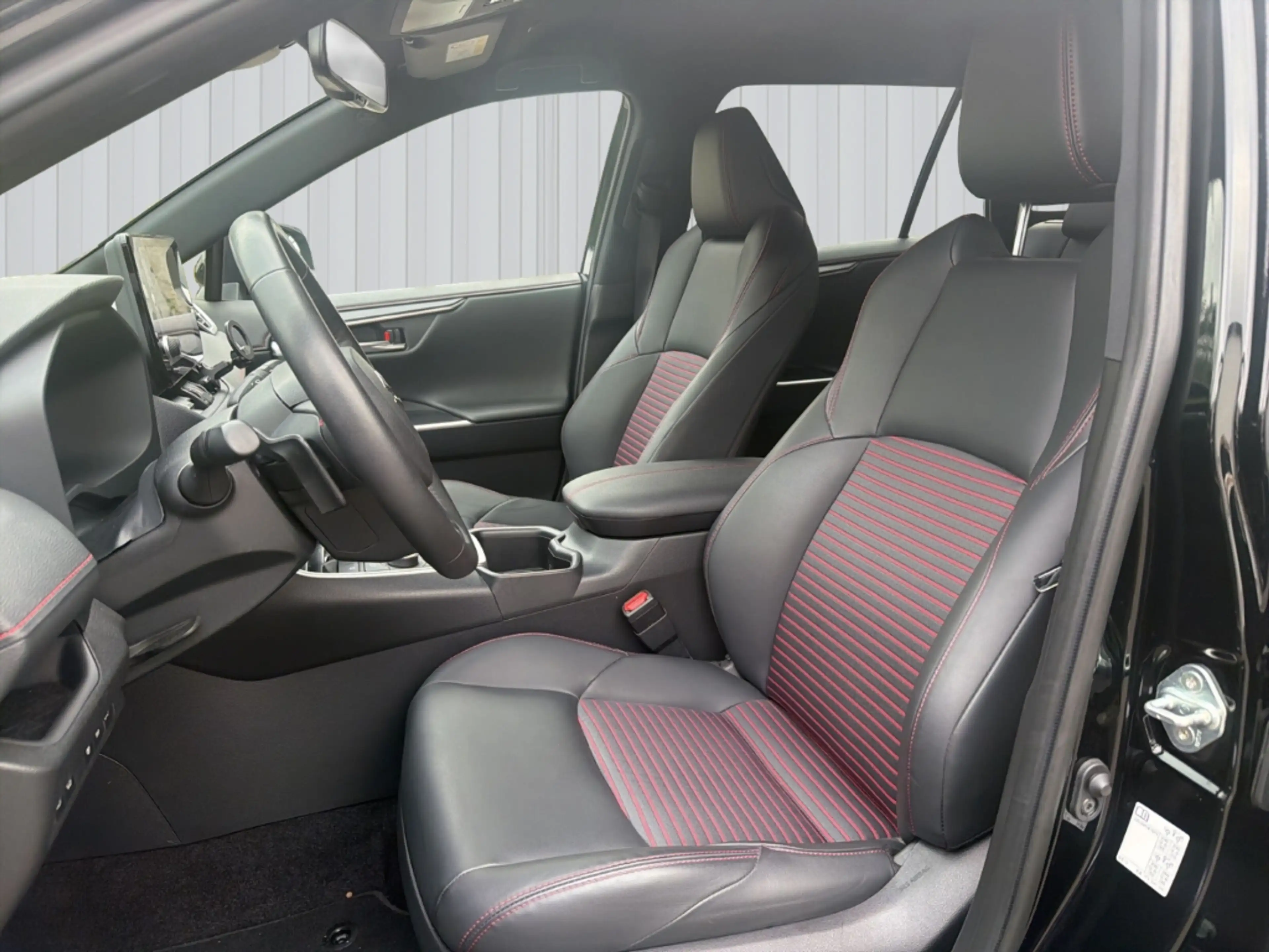 Suzuki Across PLUG-IN HYBRID Comfort+ — photo 8