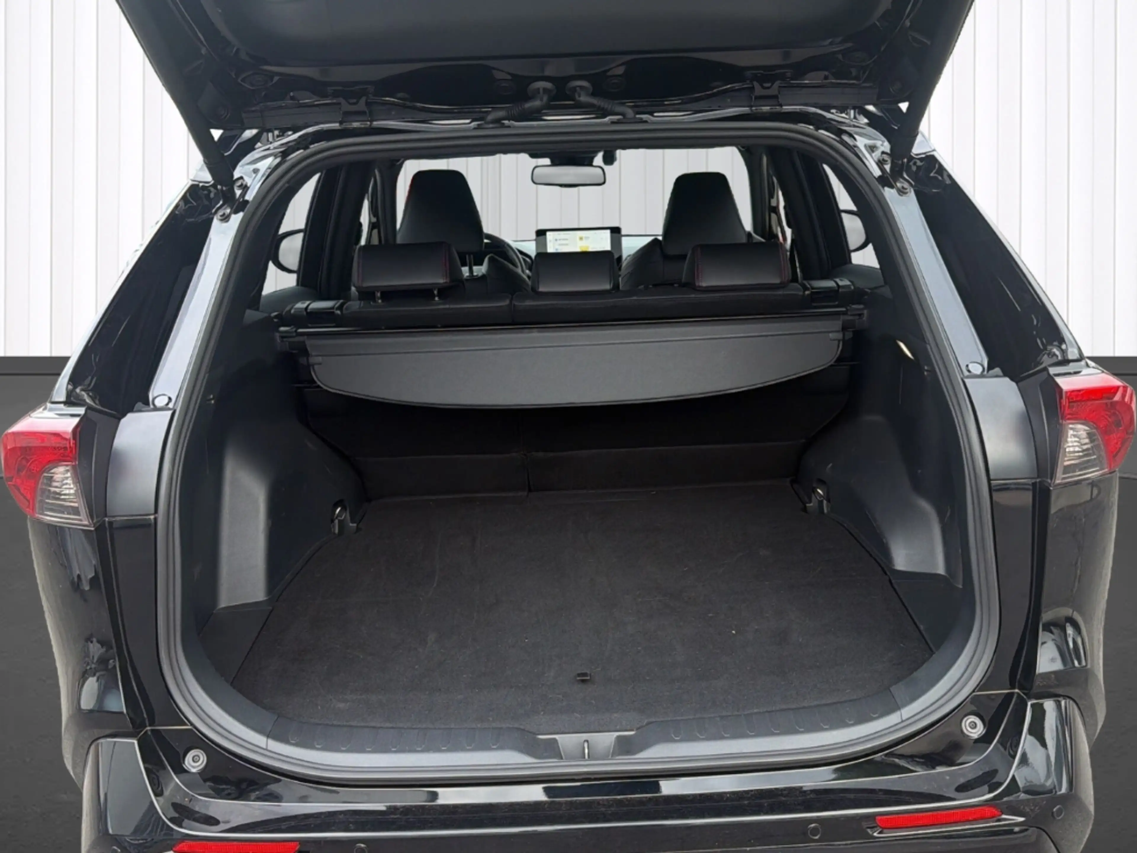 Suzuki Across PLUG-IN HYBRID Comfort+ — photo 6