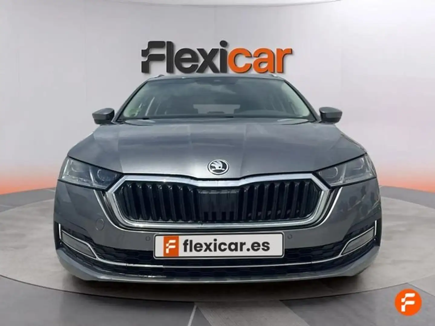 Skoda Octavia 2.0TDI Ambition Plus DSG 110kW Gris - 2
