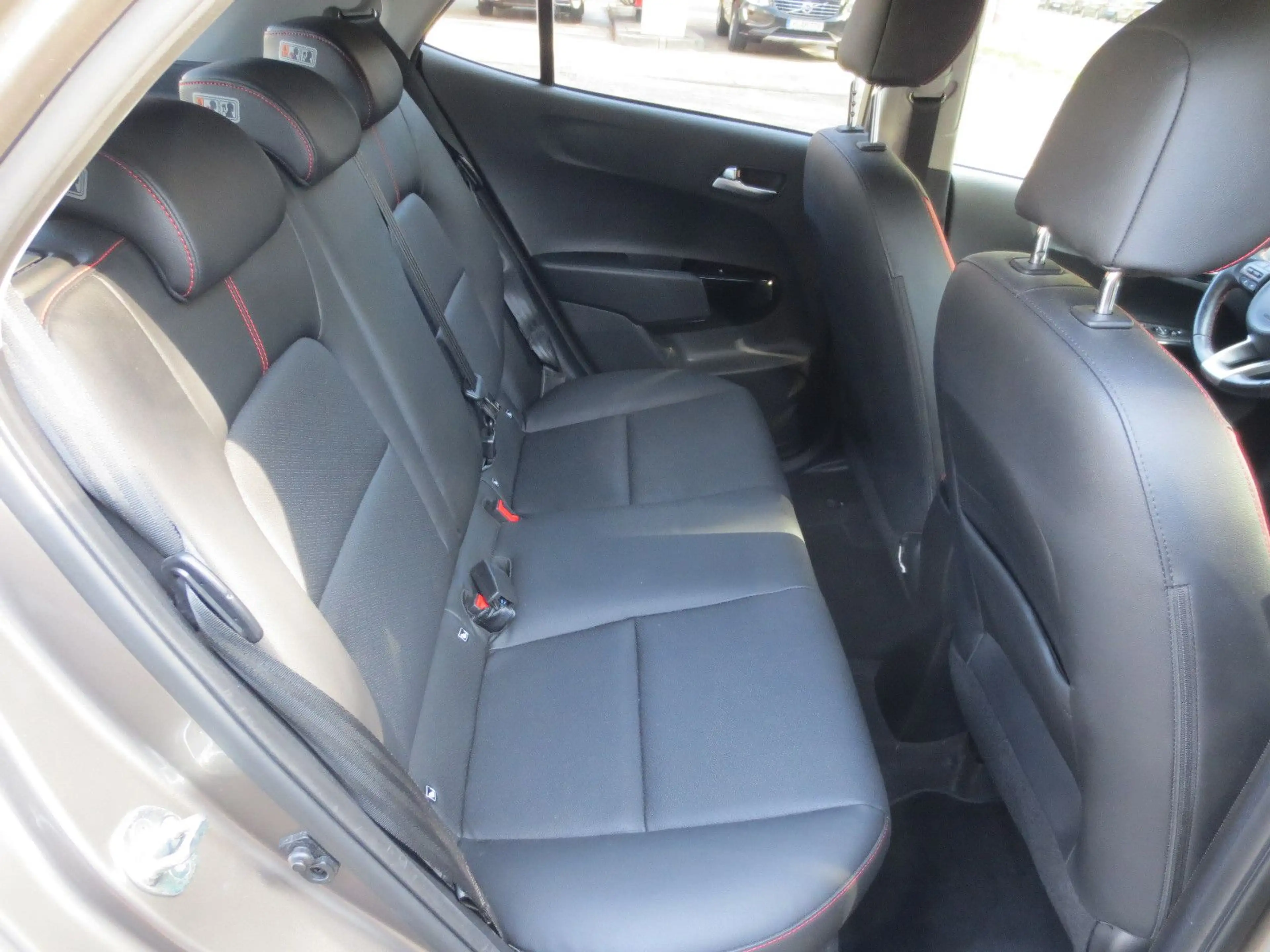 Kia Picanto GT-Line Automatik/Leder/Navi/Kamera — photo 14
