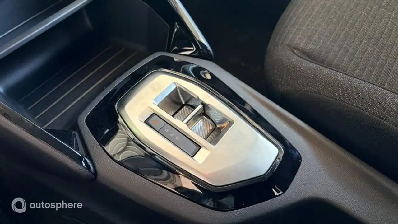 Peugeot 208 2026 — фото 12