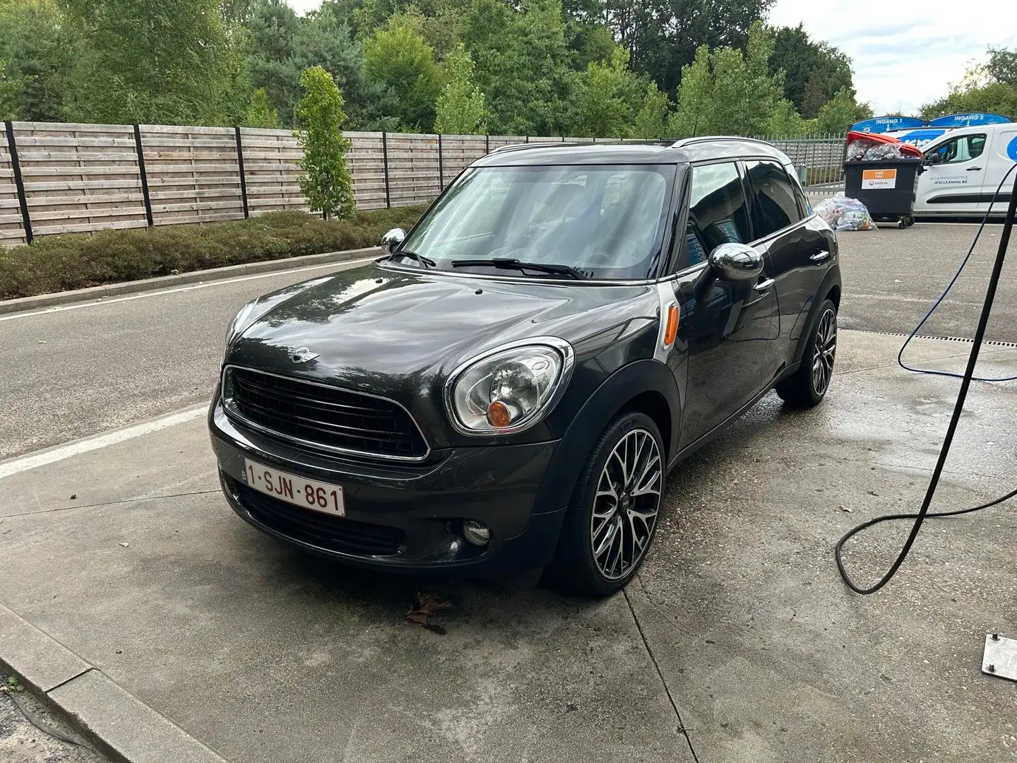 MINI One D Countryman Mini One D Countryman Bruin - 1
