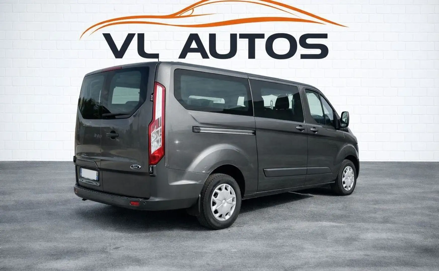 Ford Transit Custom Moteur HS 2.0 l TDci 9 PLACES Année 2017 - Grau - 2
