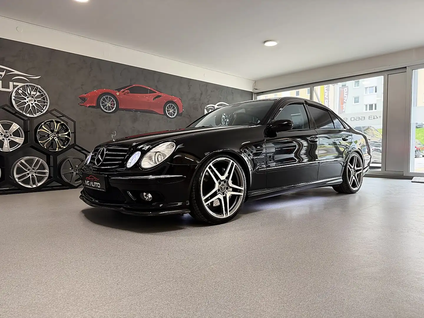 Mercedes-Benz E 55 AMG Aut. *V8 KOMPRESSOR*SAMMLER*MIT NUR 74.914 KM*B... Schwarz - 1