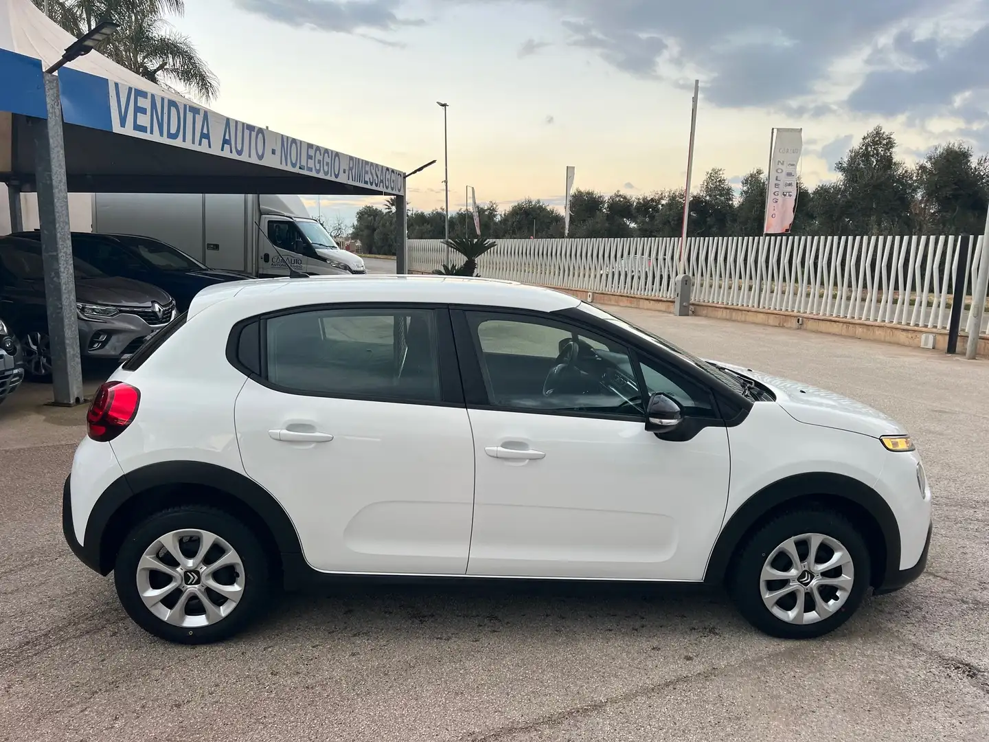 Citroen C3 C3 1.5 bluehdi autocarro Weiß - 2
