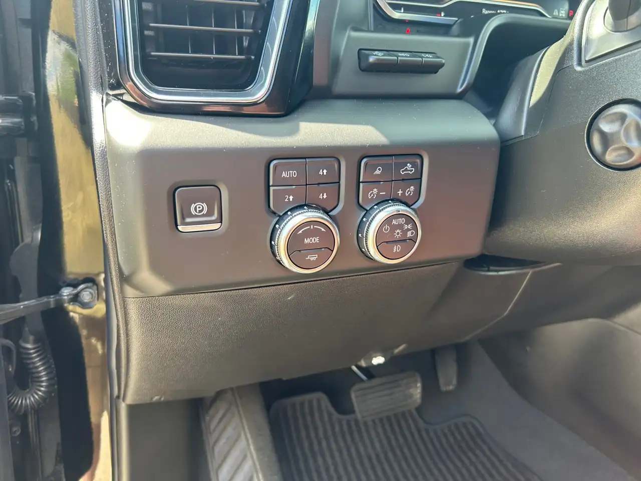 GMC Sierra 1500 fotografie GMC Sierra 1500