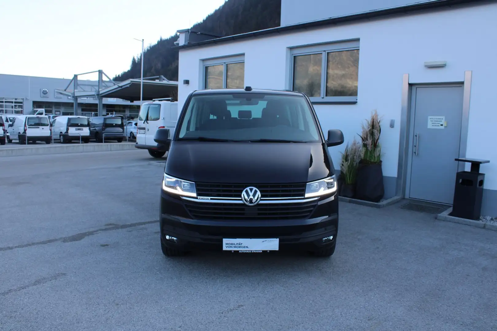 Volkswagen T6.1 Multivan VW T6.1 Multivan Trendline TDI 4MOTION Noir - 2