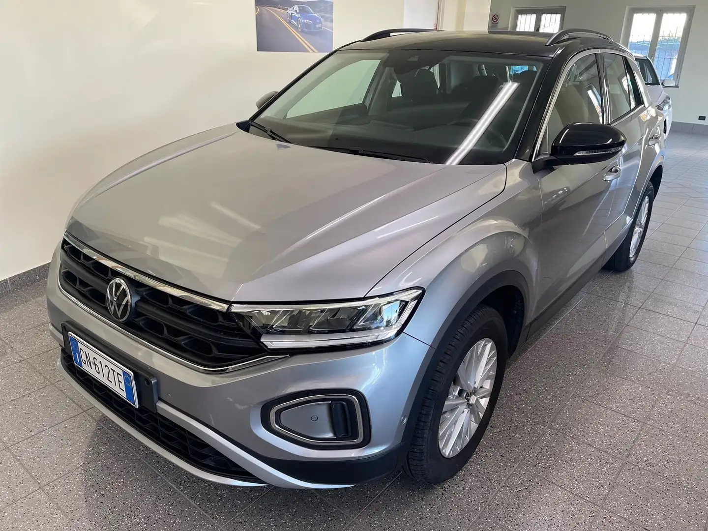 Volkswagen T-Roc 1.5 TSI ACT DSG Life CON PROMO PLUS (VEDI DESCR.) Argento - 2