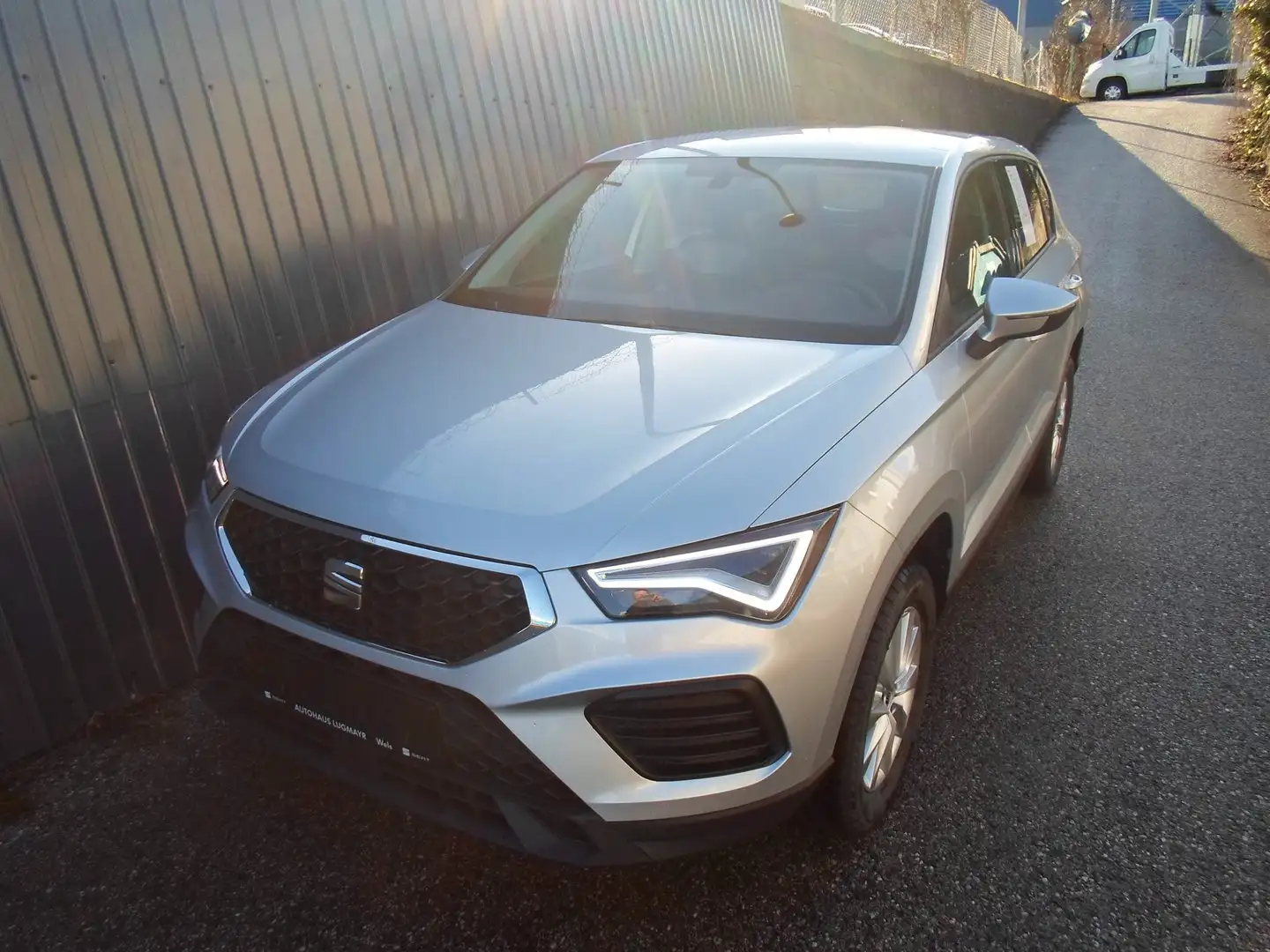 SEAT Ateca Reference Edition 1.0 TSI Silber - 1