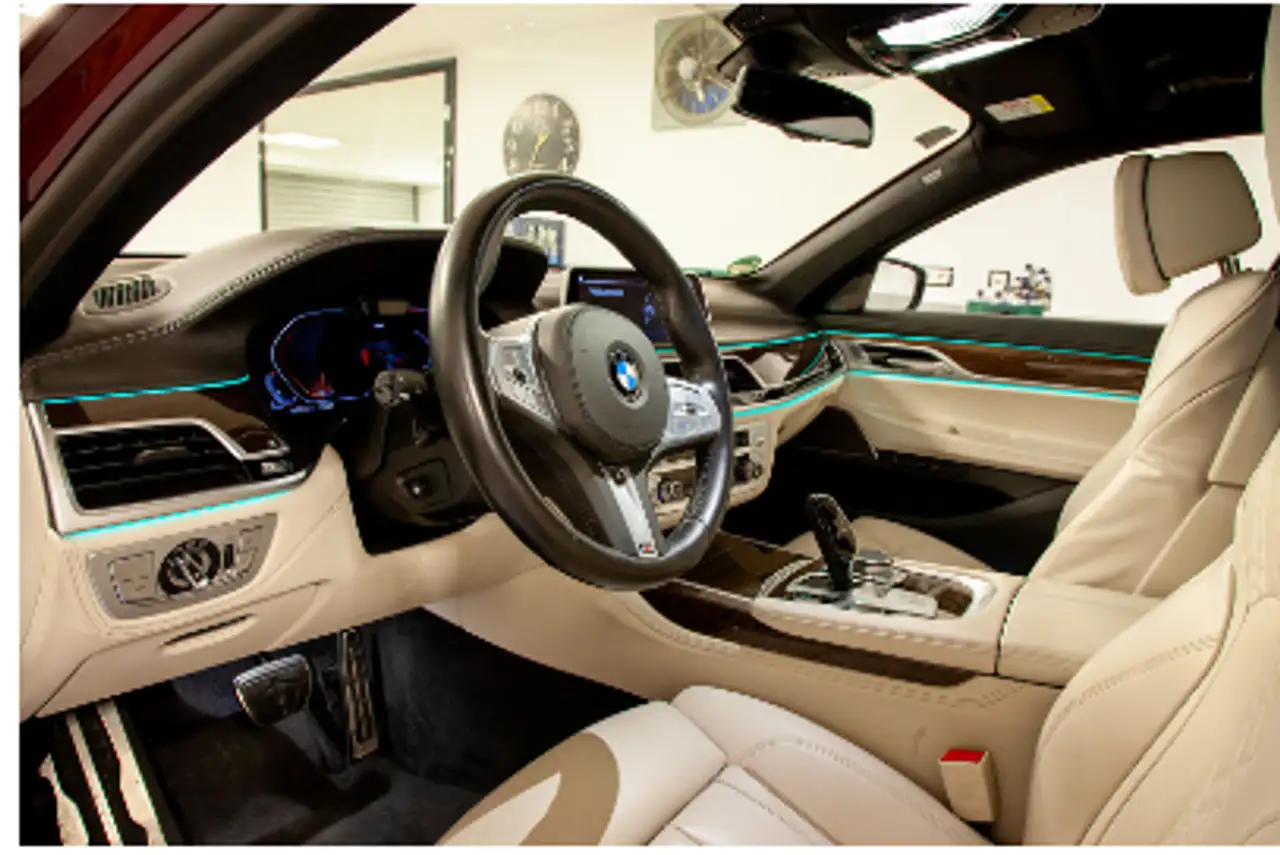 BMW 750