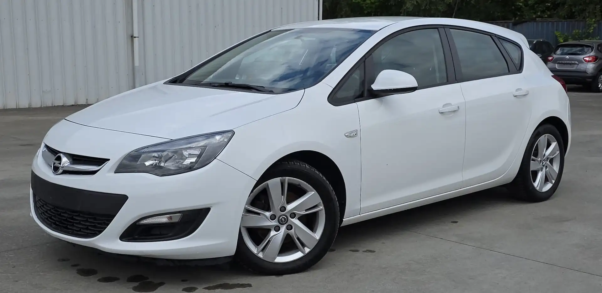 Opel Astra 1.7 CDTi Cosmo Weiß - 2