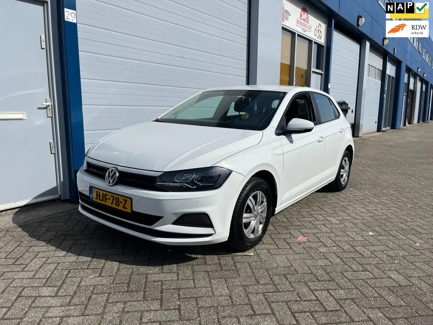 Volkswagen Polo 1.0 MPI Trendline Wit - 1