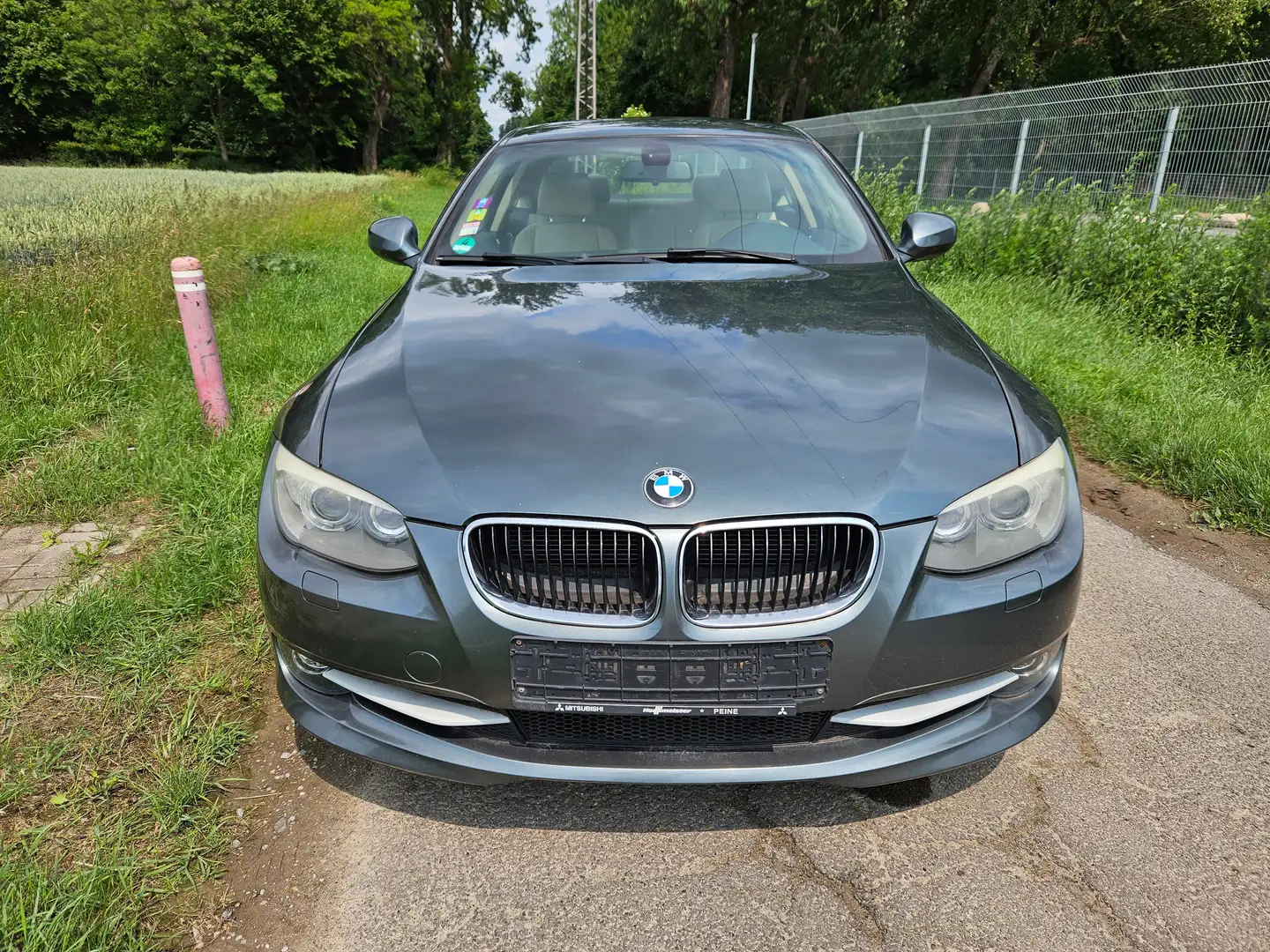 BMW 320 320i Coupe,tüv bis 11-2025,Leder,Xenon Green - 2