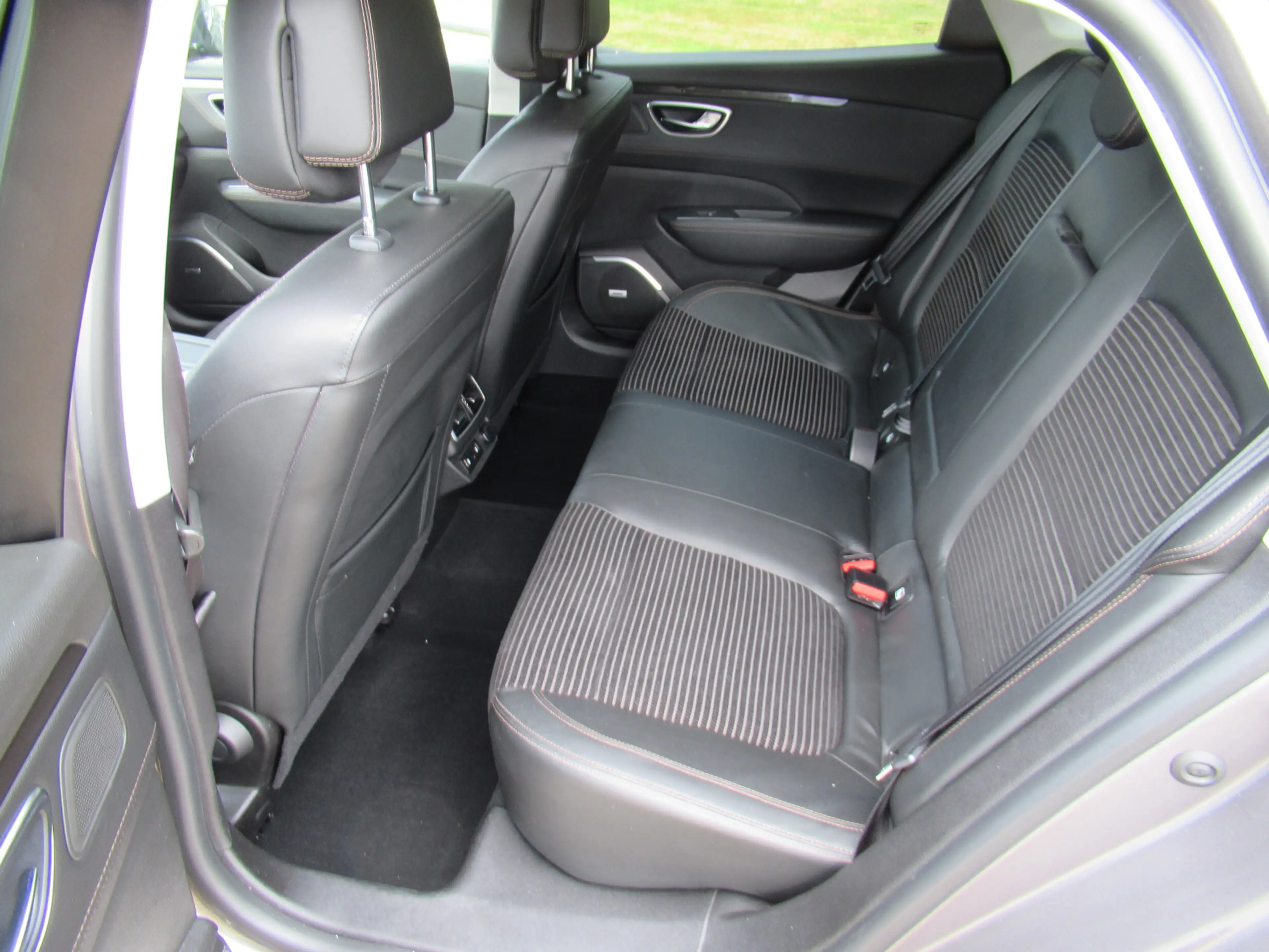 Renault Talisman 1.6 TCe Intens /Automaat/ Bose/ Led/ Camera — photo 17