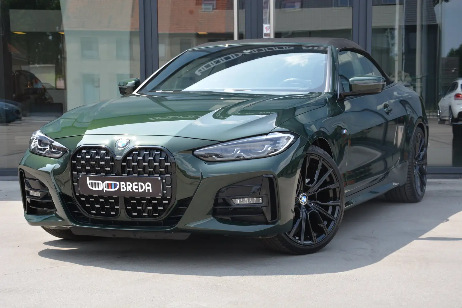 BMW 420 i Cabrio M-Sport/HUD/Comforttoegang/Memory seats Vert - 2