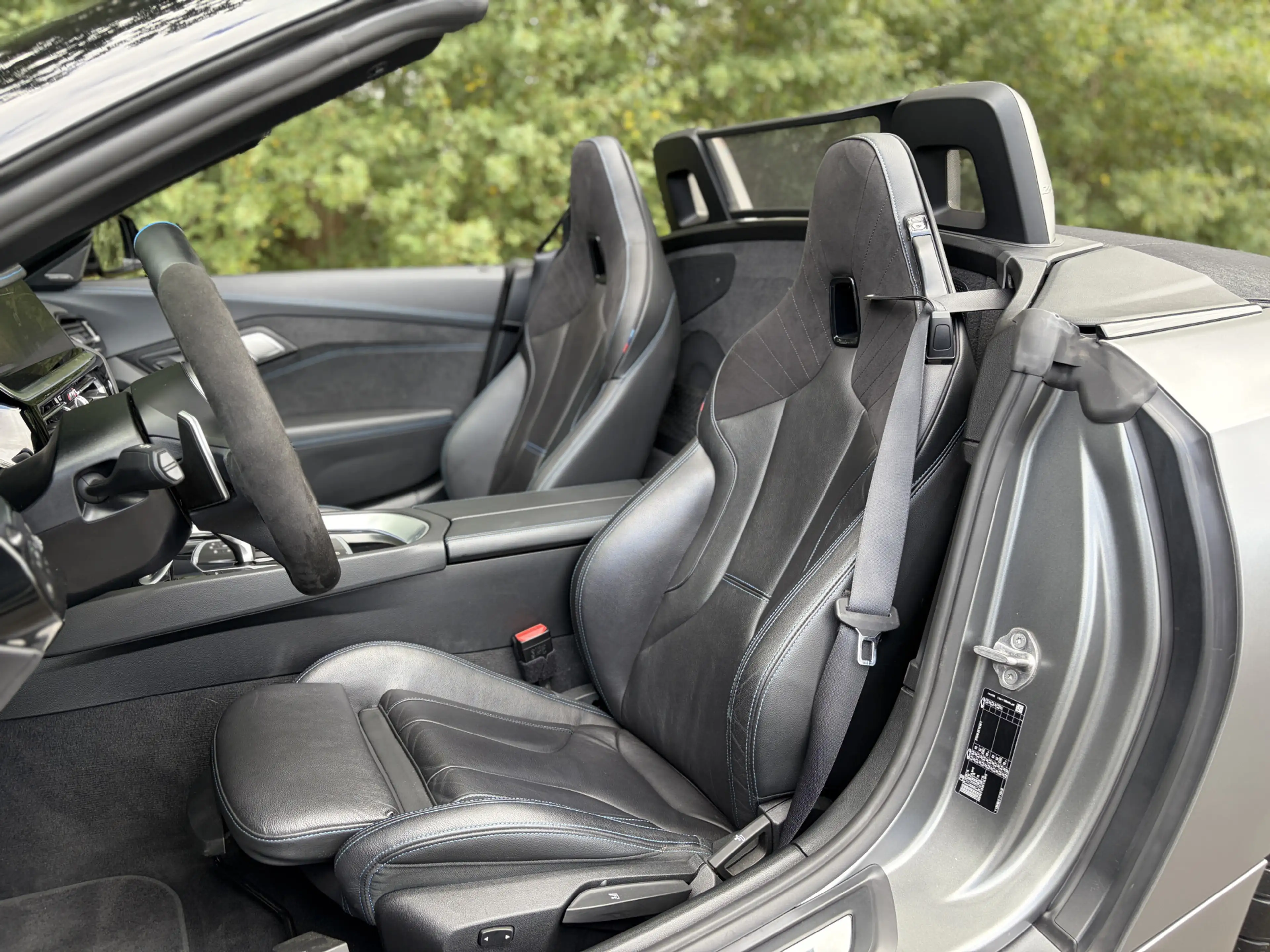 BMW Z4 Roadster sDrive20i M-Sport High Executive Frozen G — photo 11