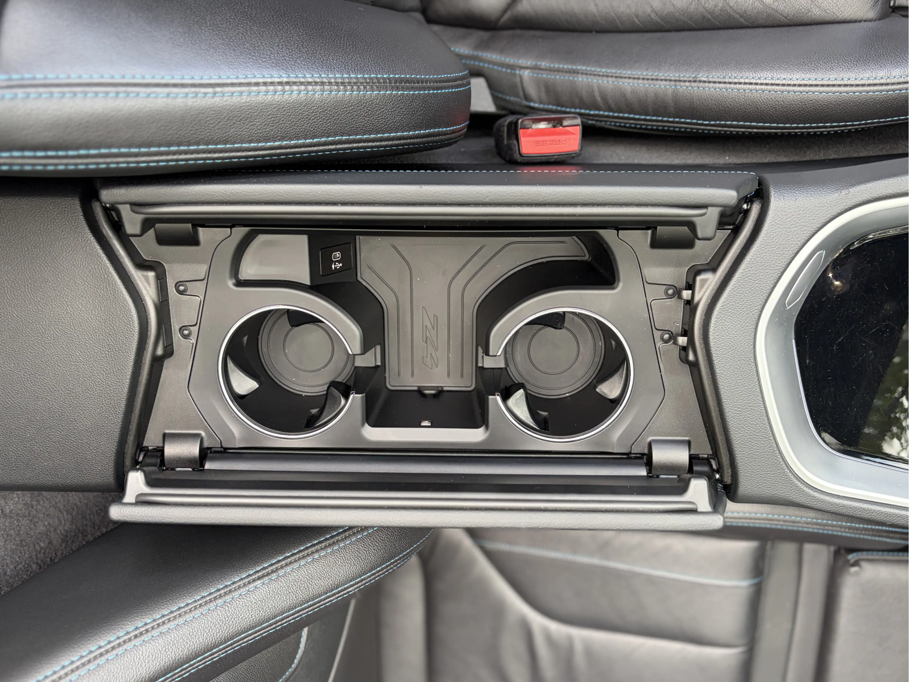 BMW Z4 Roadster sDrive20i M-Sport High Executive Frozen G — photo 44