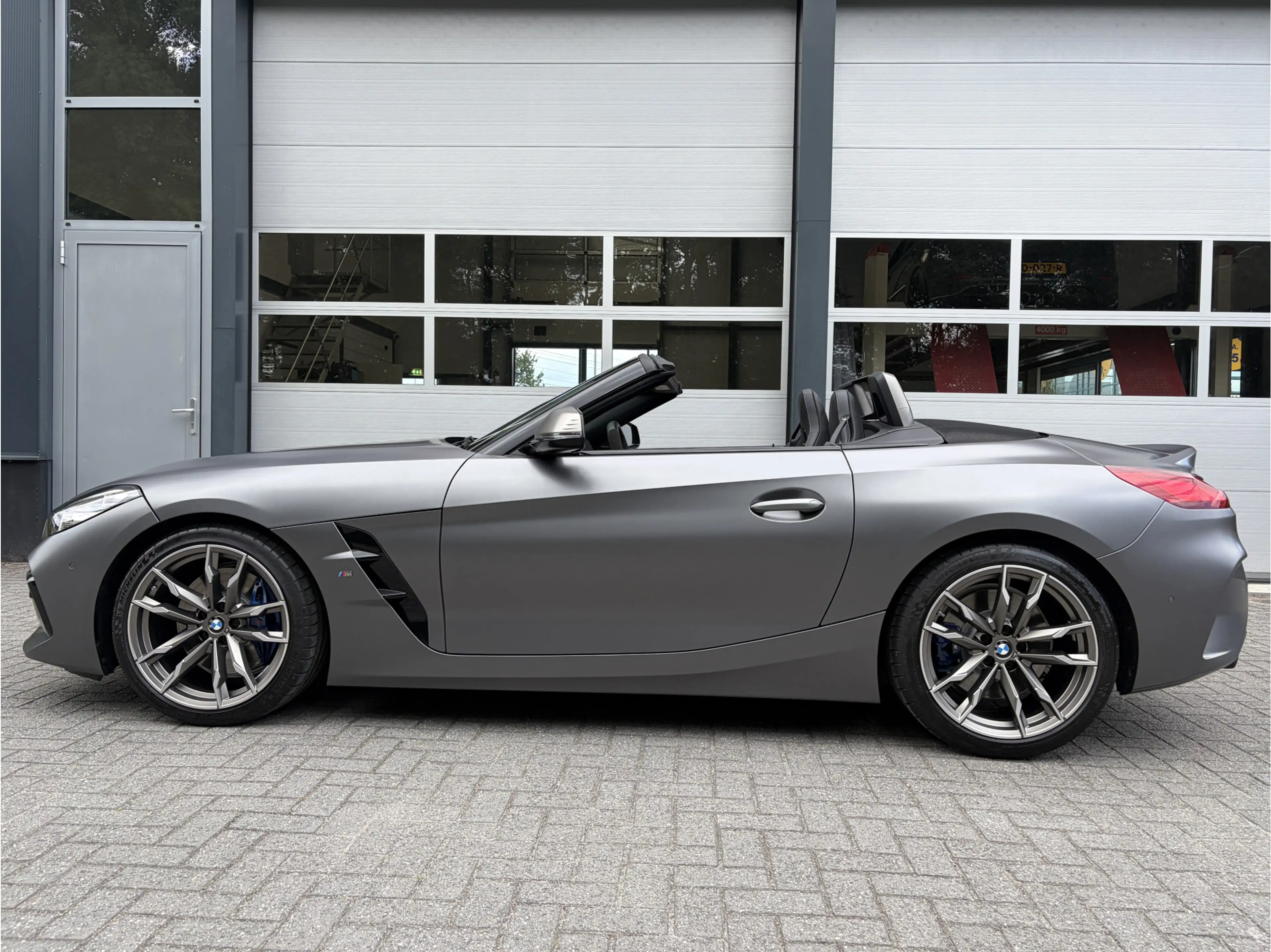BMW Z4 Roadster sDrive20i M-Sport High Executive Frozen G — photo 28
