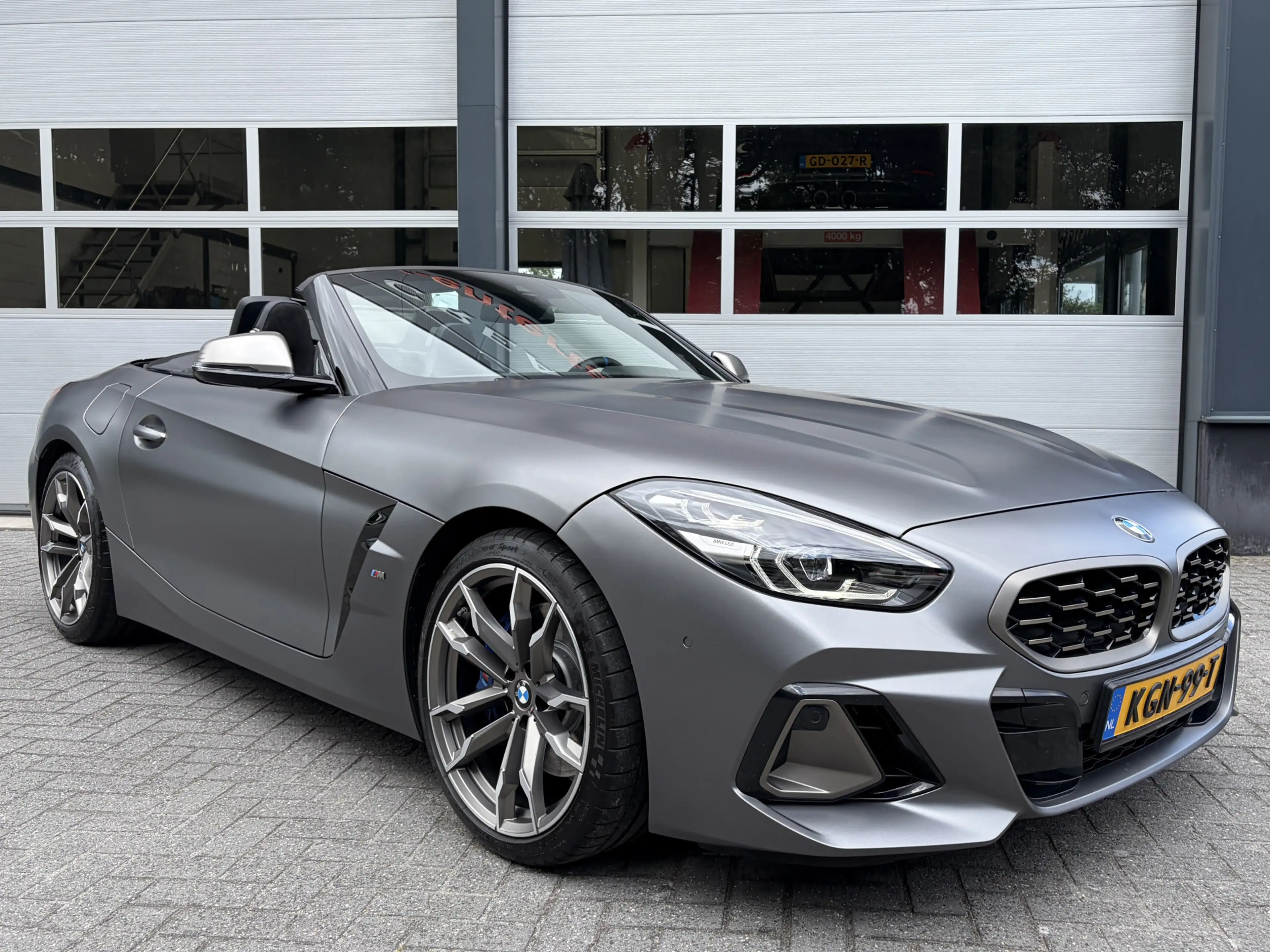 BMW Z4 Roadster sDrive20i M-Sport High Executive Frozen G — photo 36