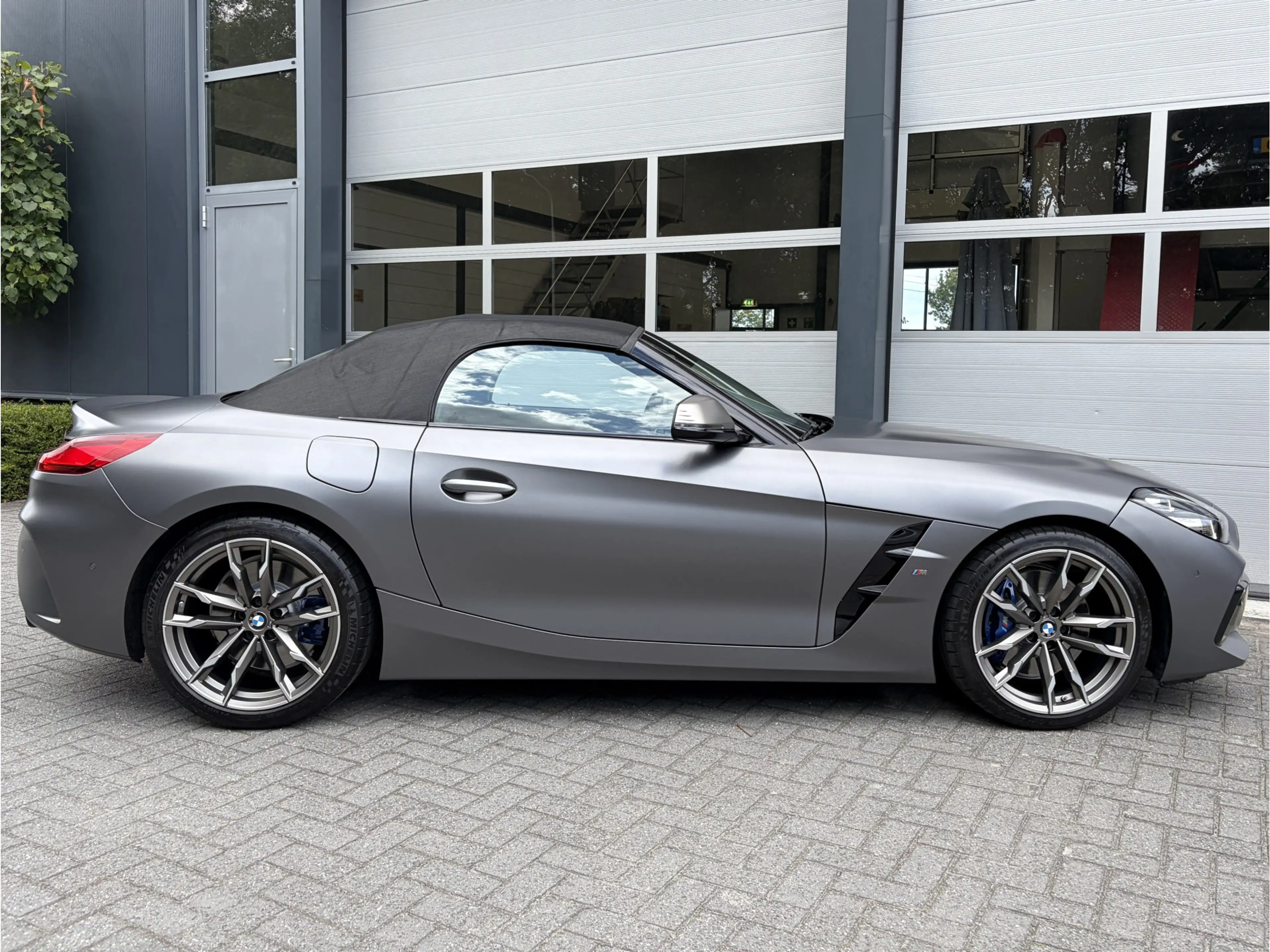BMW Z4 Roadster sDrive20i M-Sport High Executive Frozen G — photo 34