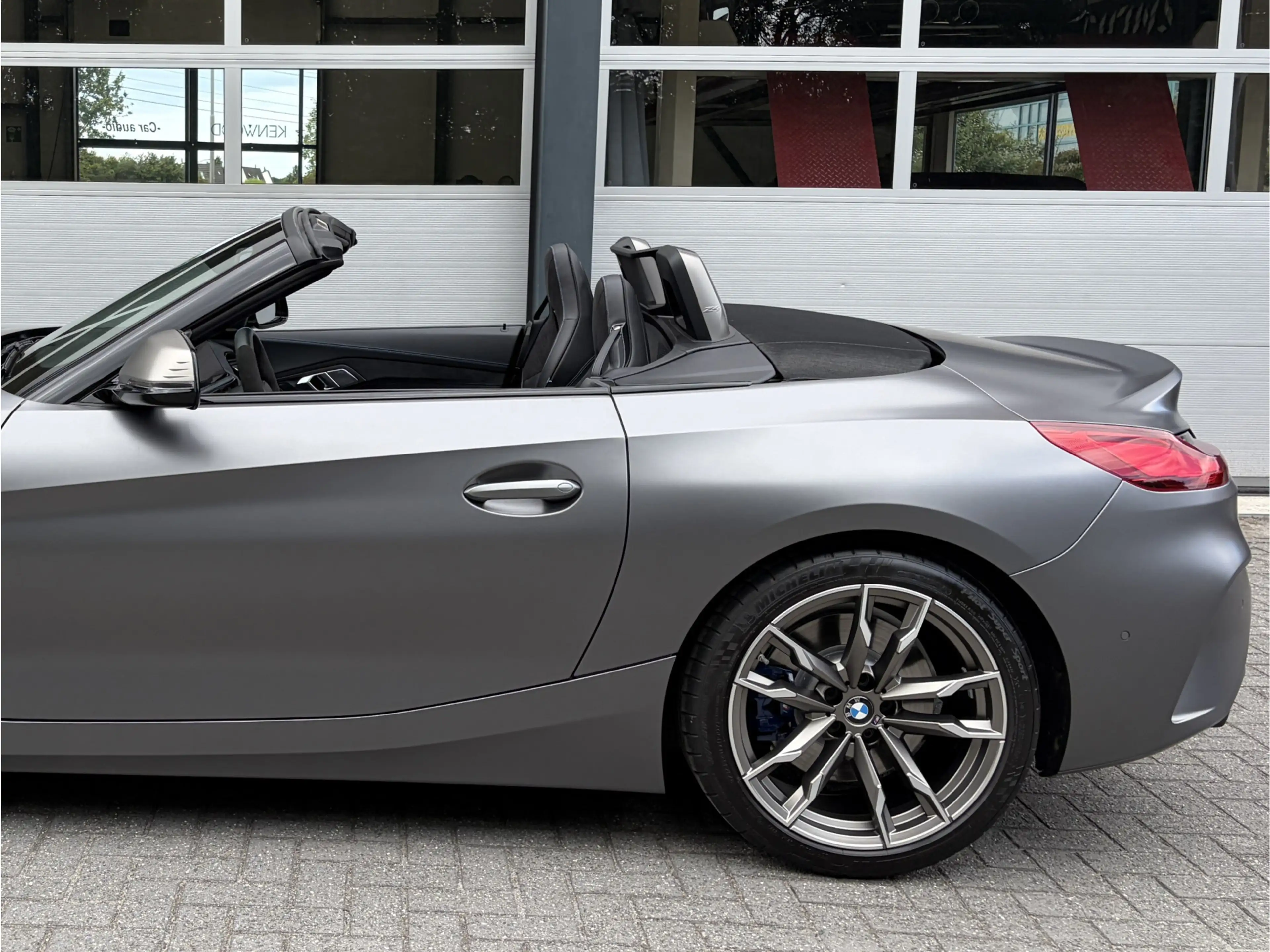 BMW Z4 Roadster sDrive20i M-Sport High Executive Frozen G — photo 27