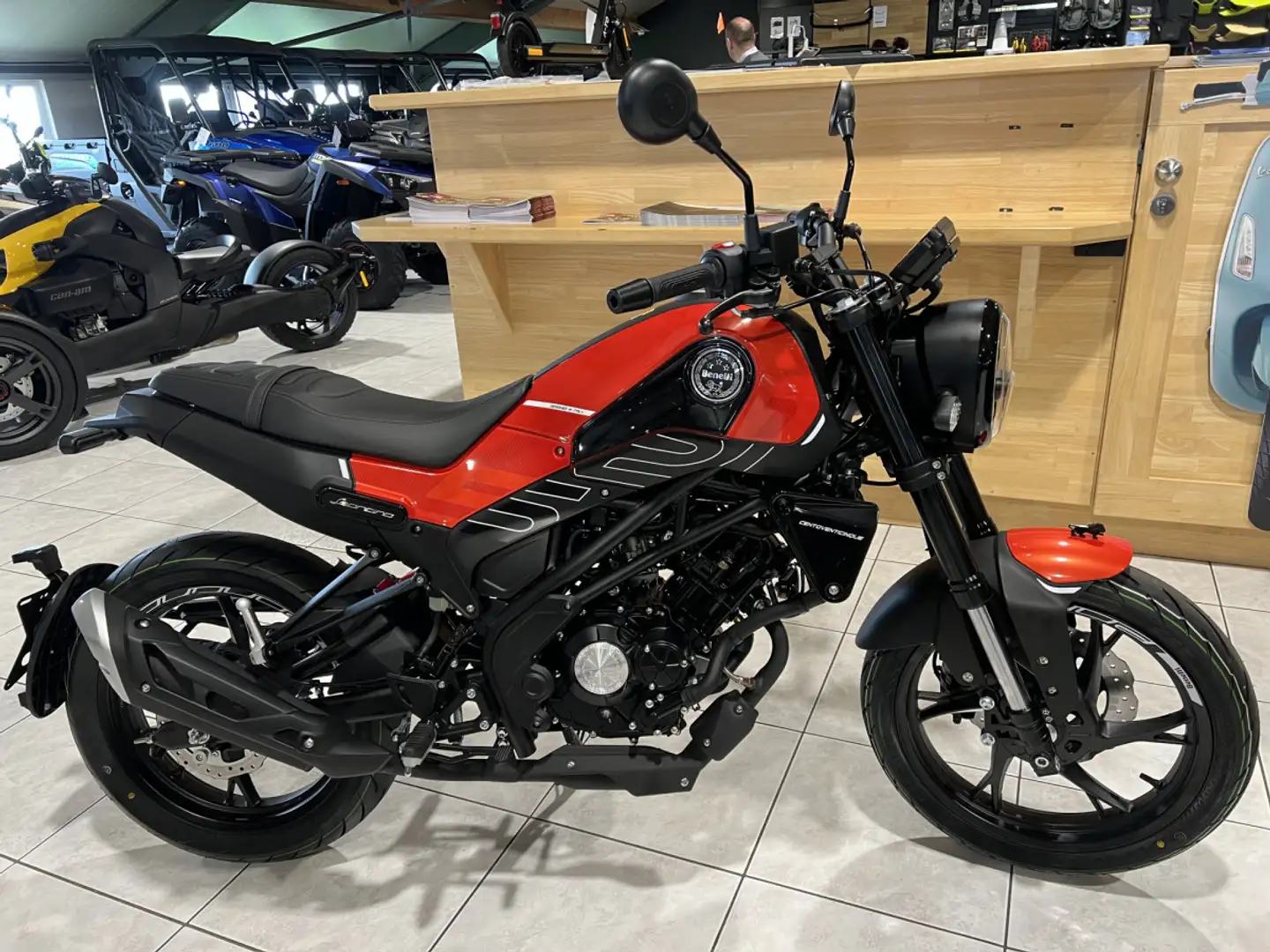 Benelli Leoncino 125 Kırmızı - 1