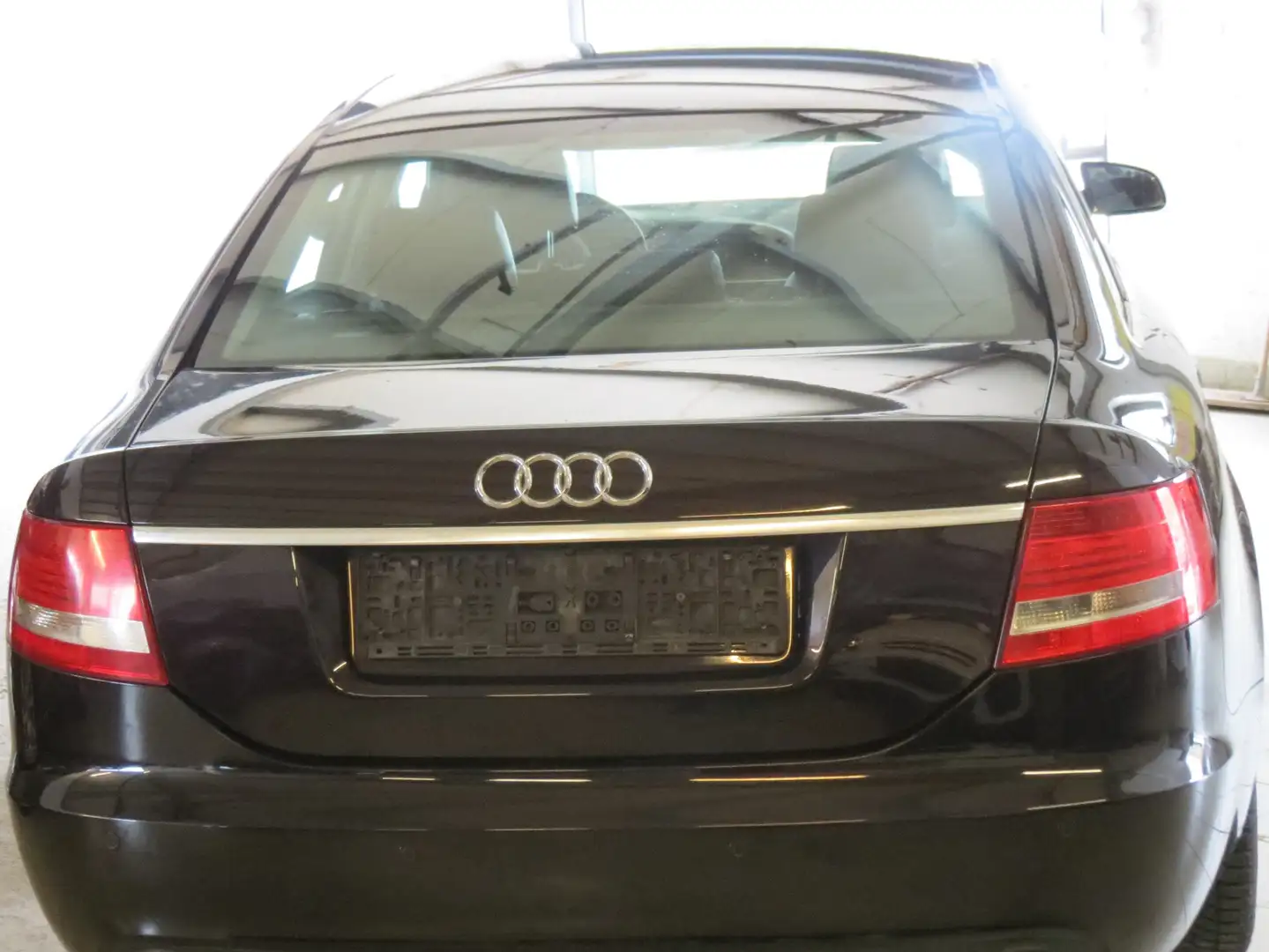 Audi A6 3.2 FSI quattro Schwarz - 2