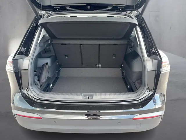 Volkswagen Tiguan view 13