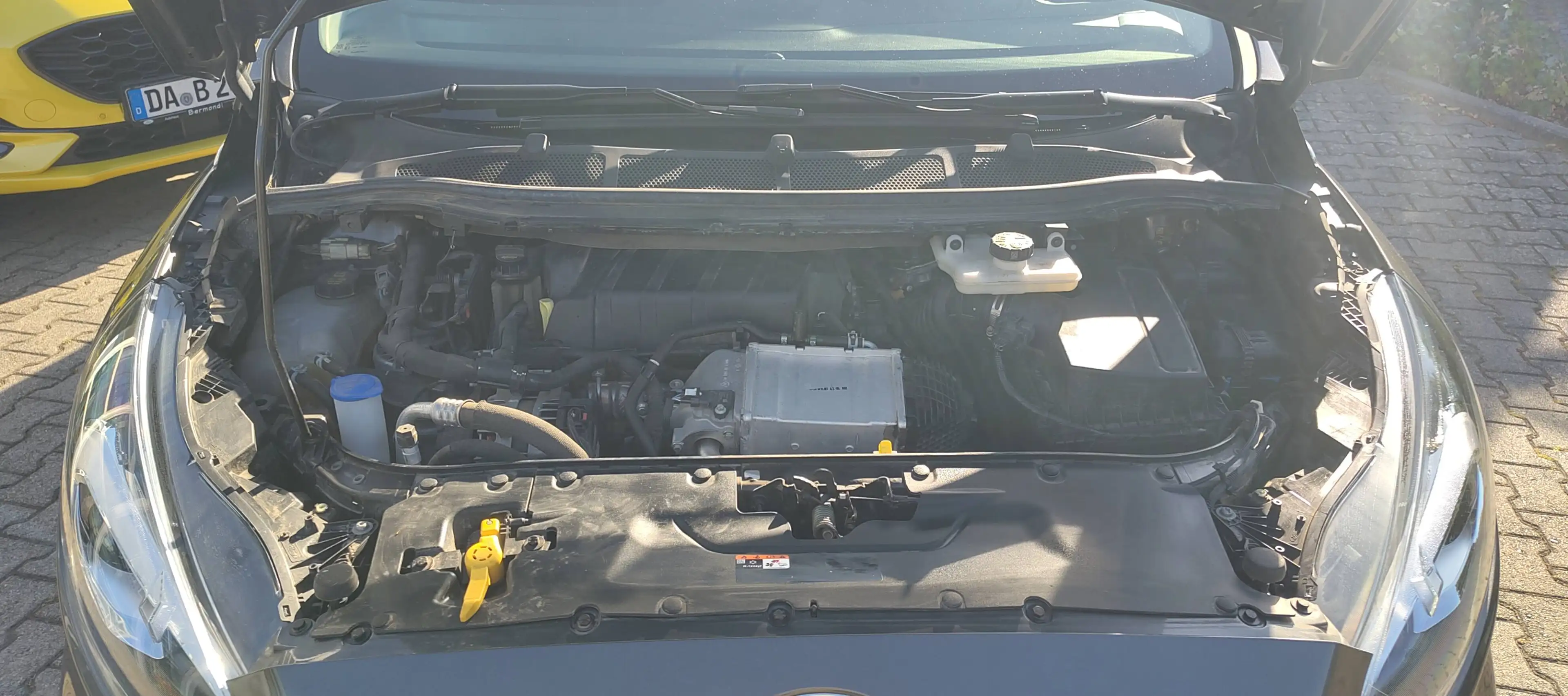 Ford S-Max Titanium — photo 12
