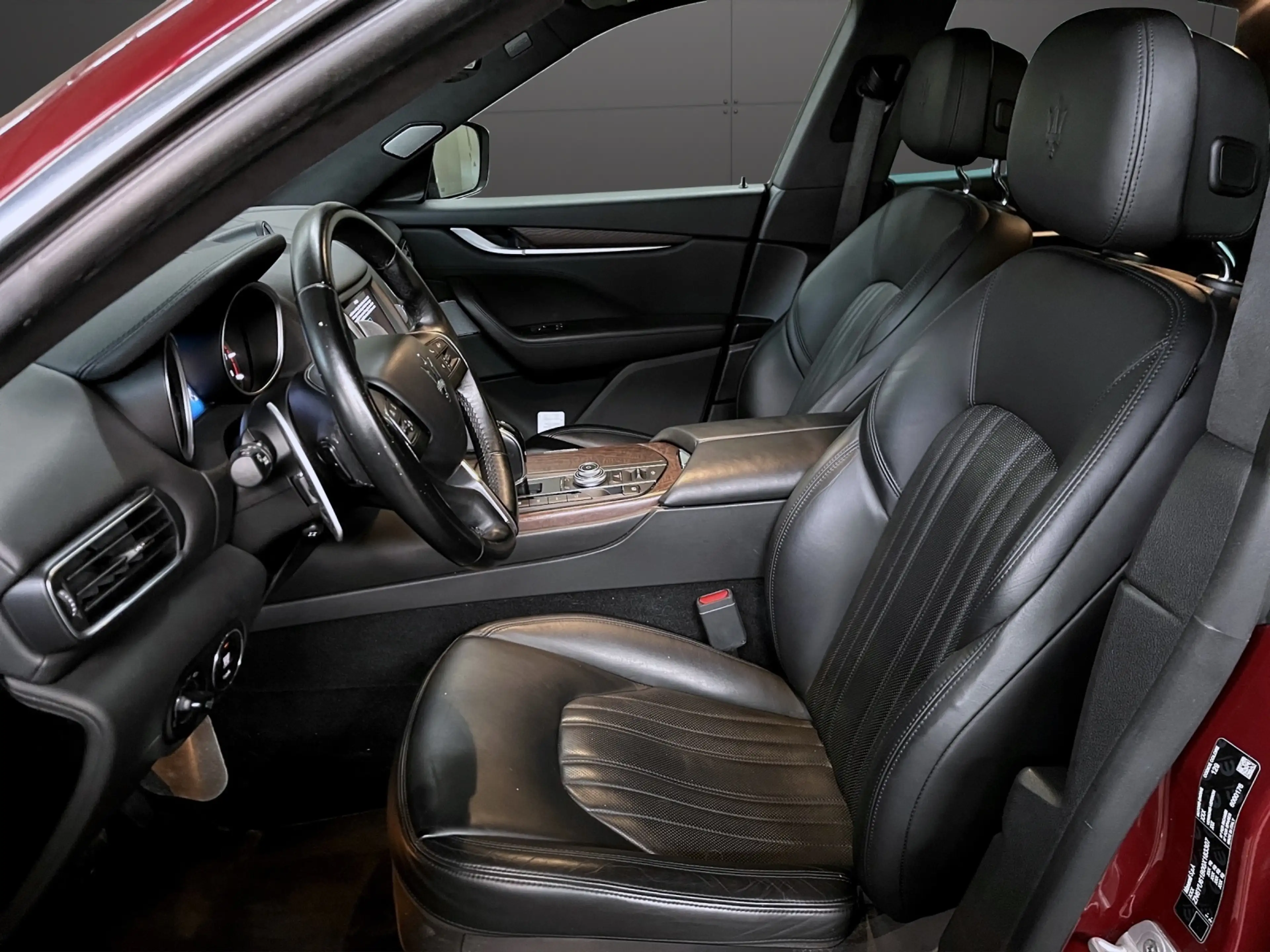 Maserati Levante SQ4*Vollausstattung* — photo 10