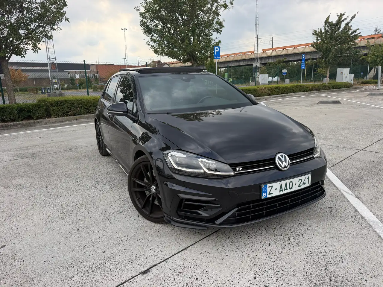 Volkswagen Golf R