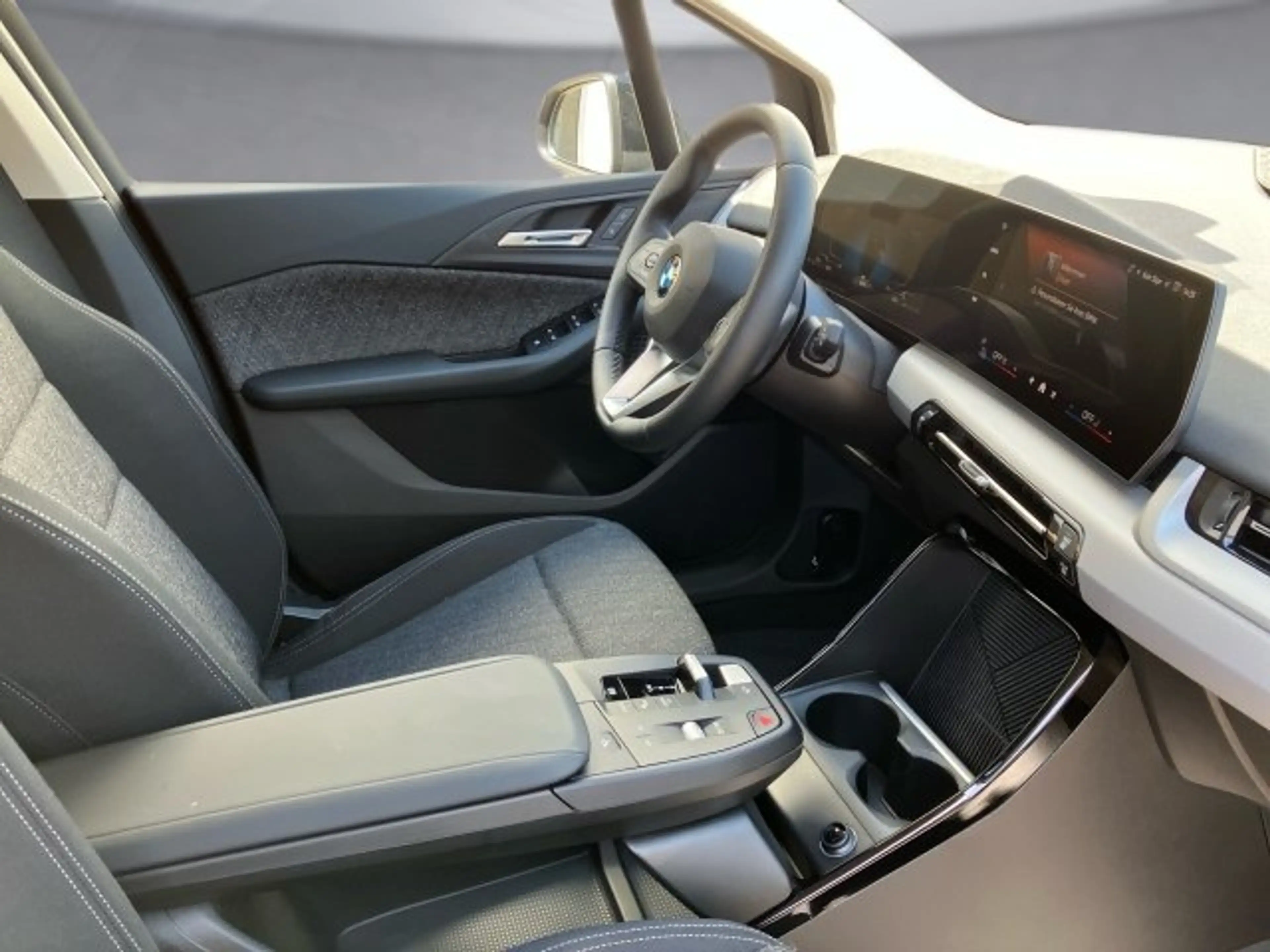BMW 216 i Active Tourer U06 — photo 11