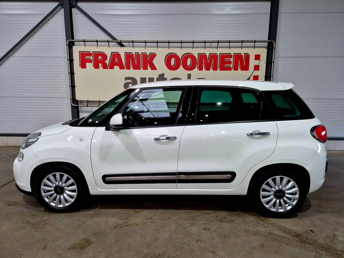 Fiat 500L 0.9 TwinAir 105PK Easy Eco + NAP|Airco|Bluetooth|P Wit - 2