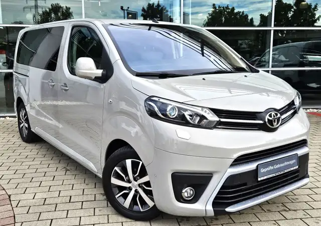 Toyota Proace 2,0-l-D-4D L1 (7-Si.) Autm. Verso Executive