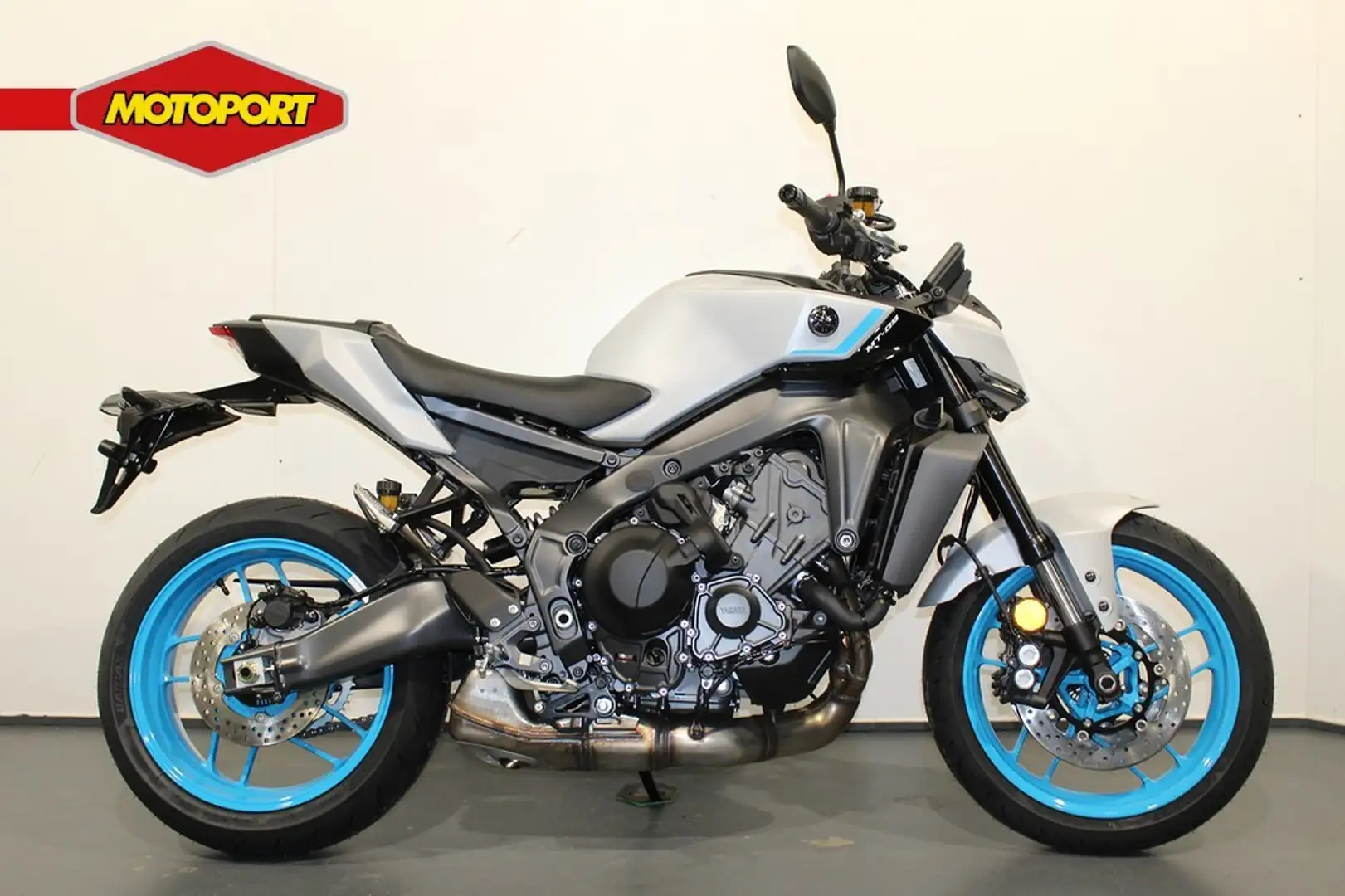 Yamaha MT-09 Y-AMT Černá - 1