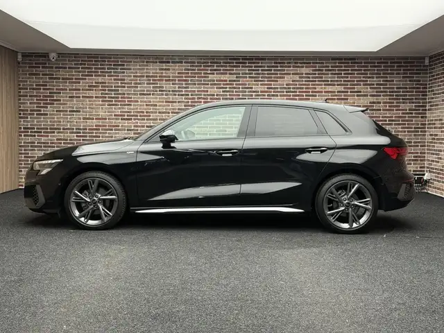 Audi A3 view 6