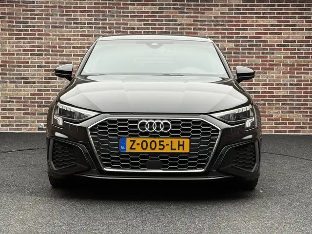 Audi A3 view 5