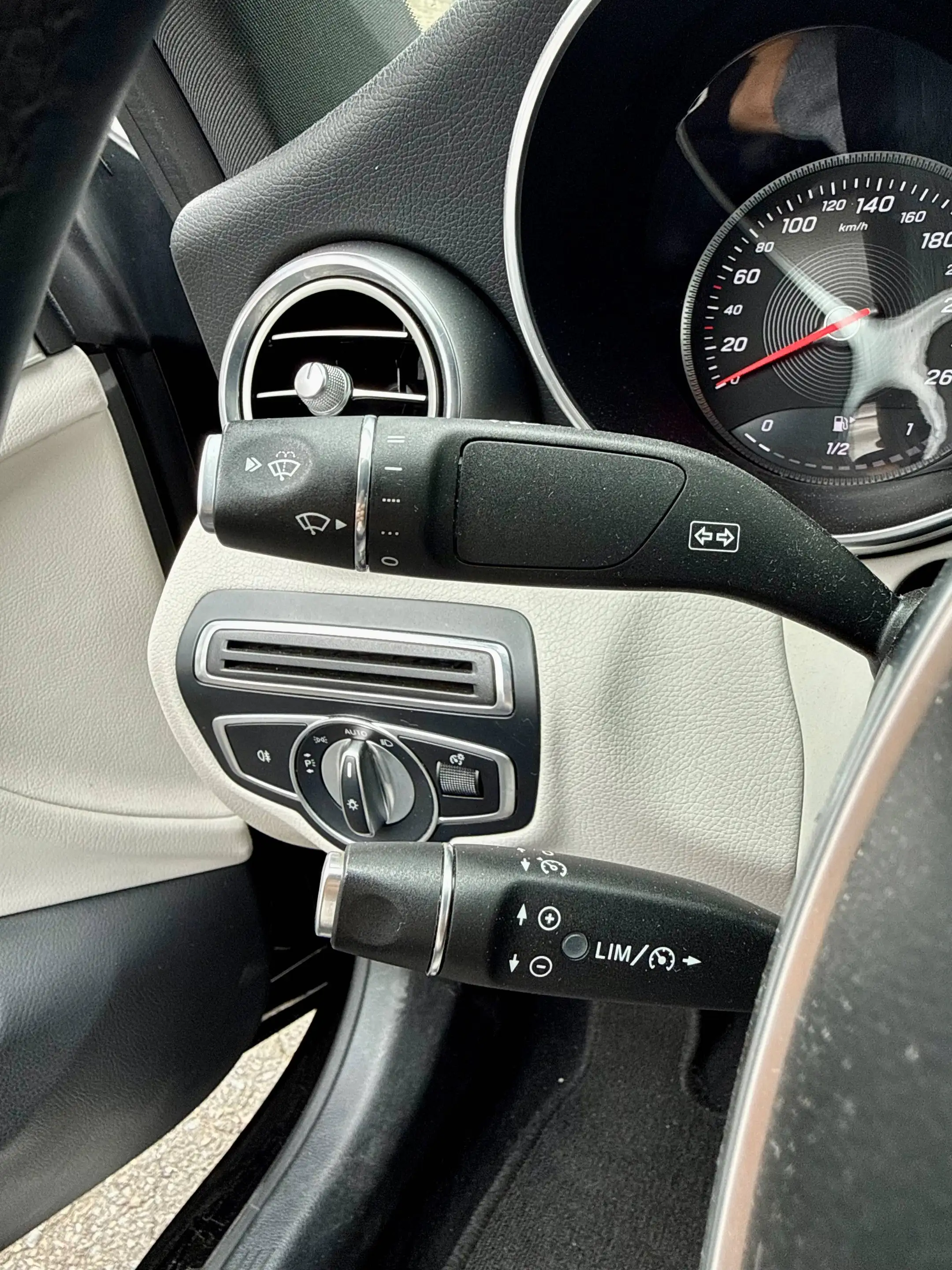 Mercedes-Benz C 250 C 250 AMG-Line Coupe Automatik 2.Hand — photo 13