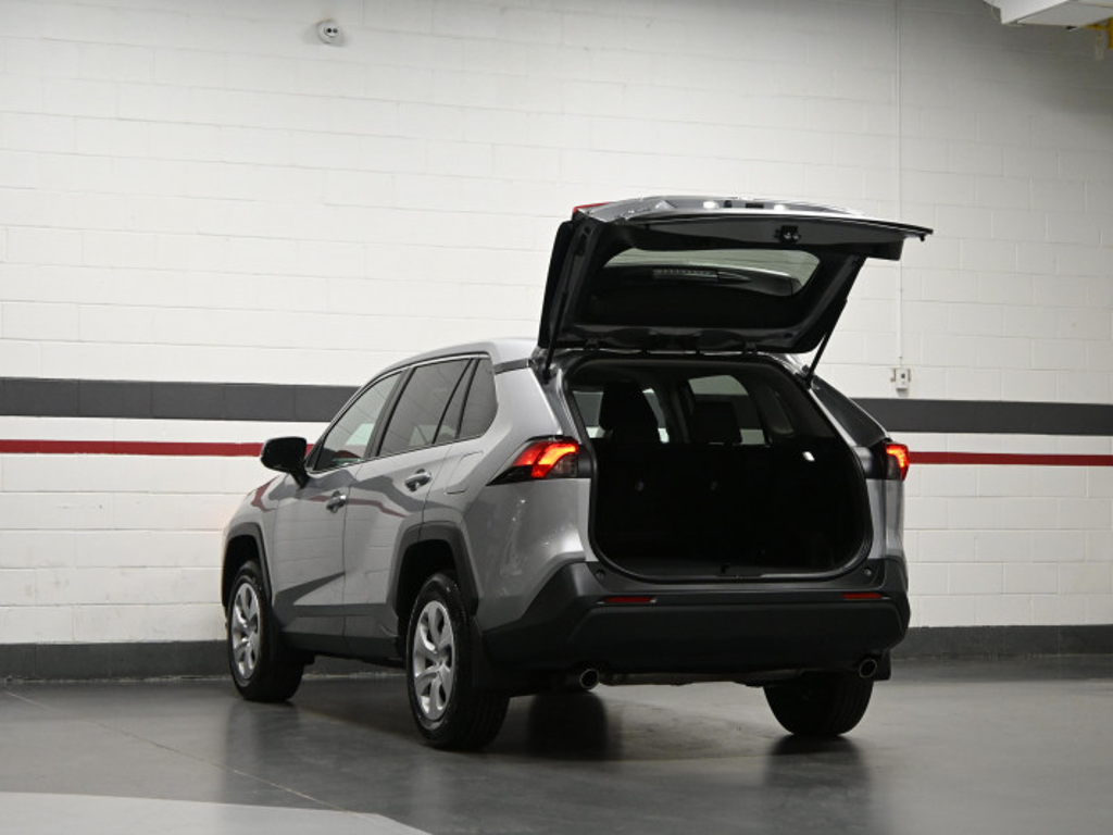 2024 Toyota RAV4 LE No Accident Radar Cruise Lane Assist Blind Spo
