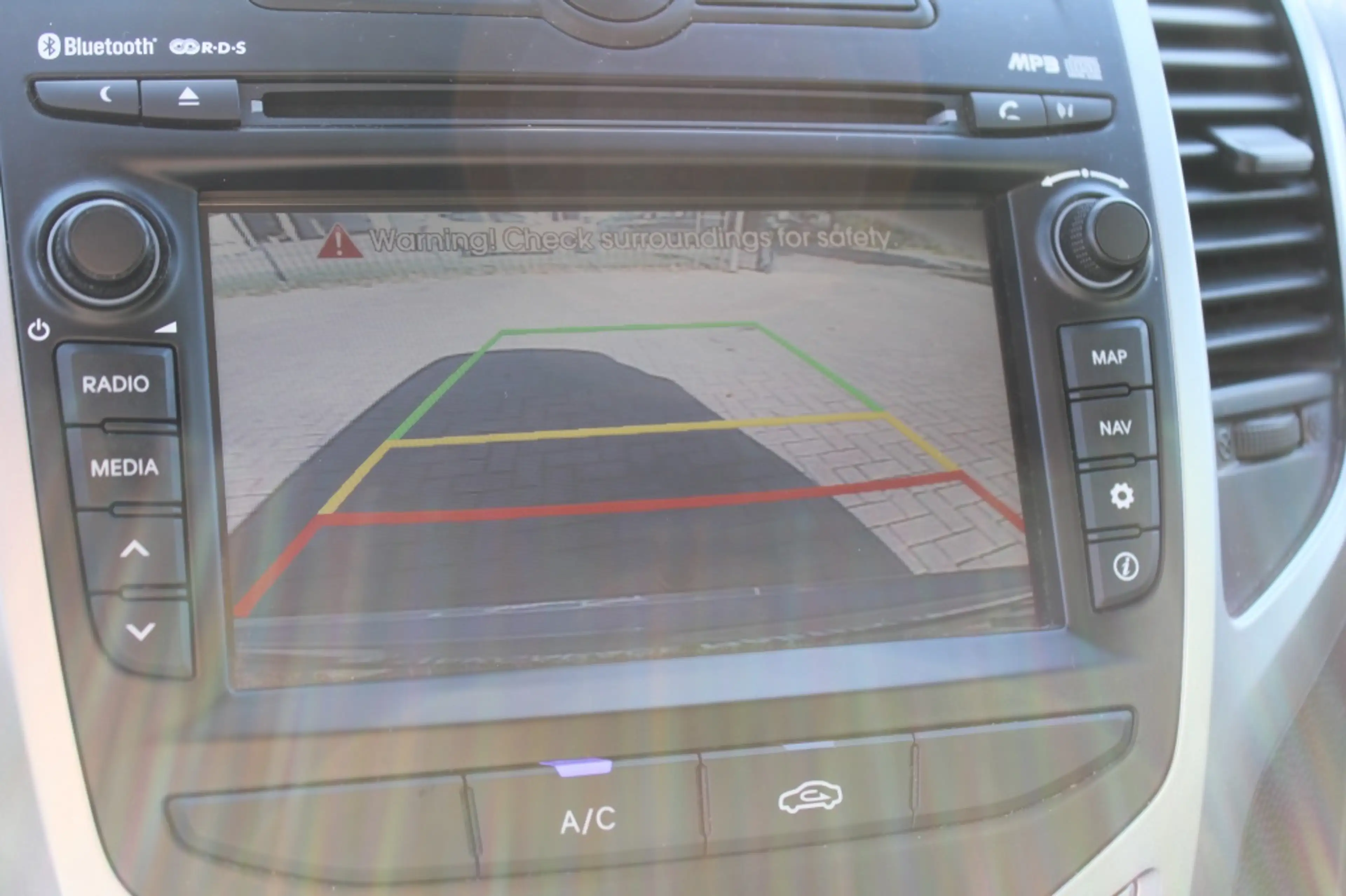 Hyundai iX20 1.4i blue 90pk Go! — photo 9