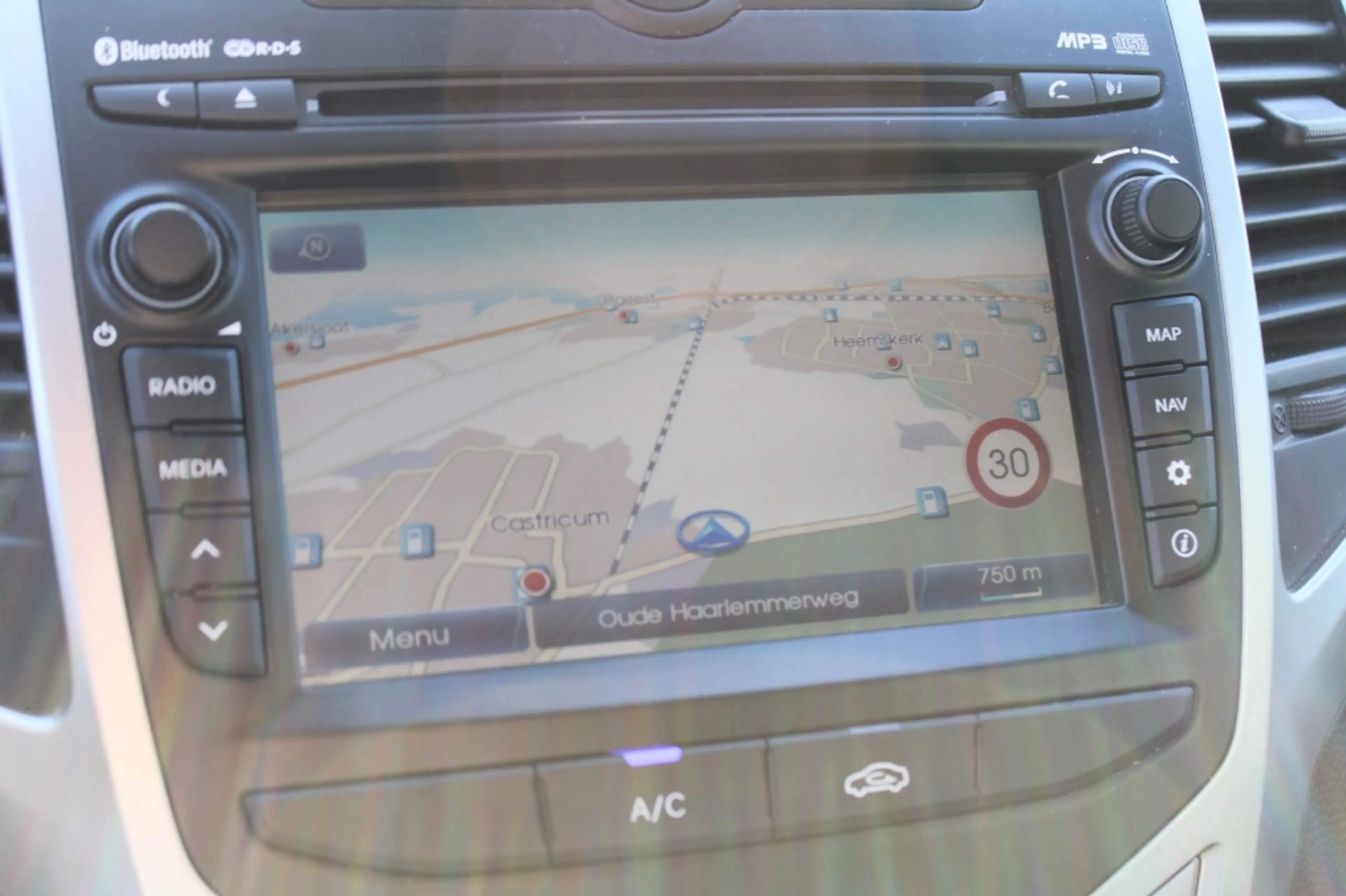 Hyundai iX20 1.4i blue 90pk Go! — photo 8