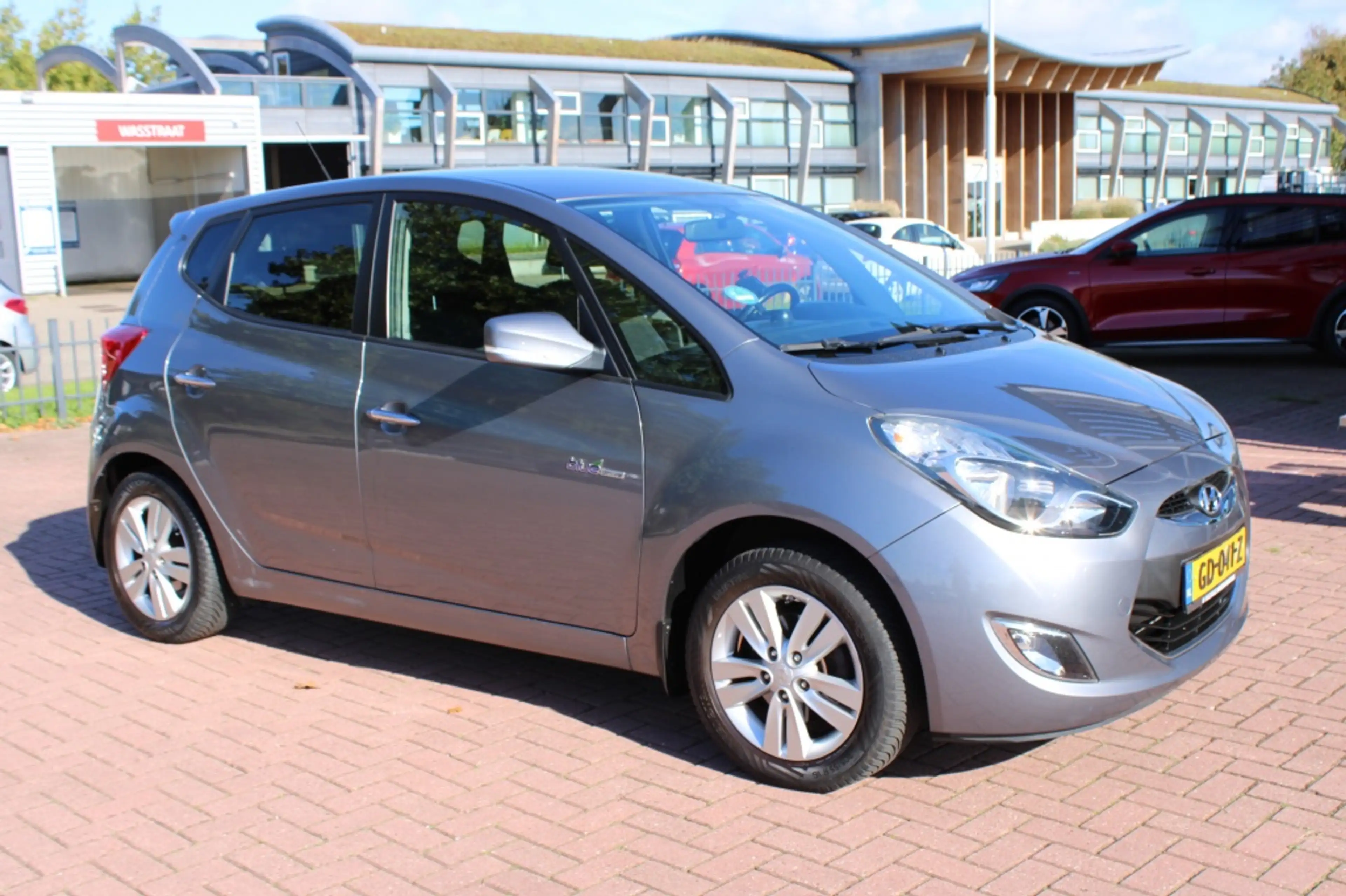 Hyundai iX20 1.4i blue 90pk Go! — photo 2