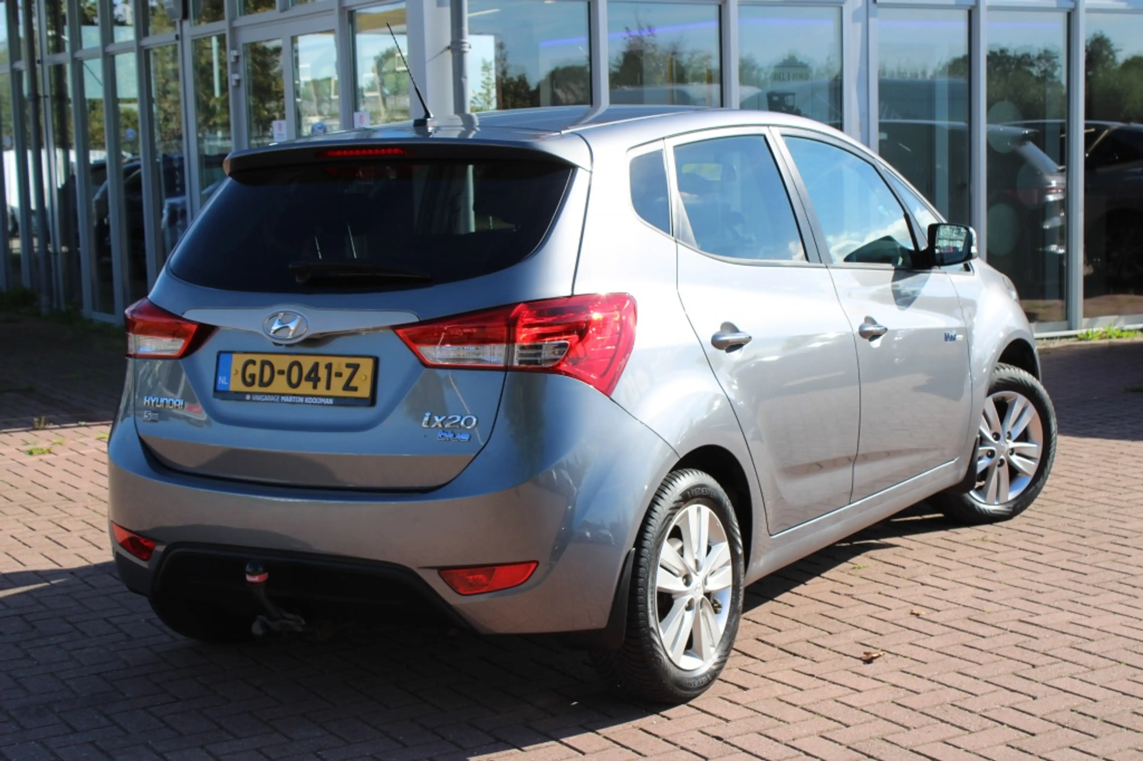 Hyundai iX20 1.4i blue 90pk Go! — photo 3
