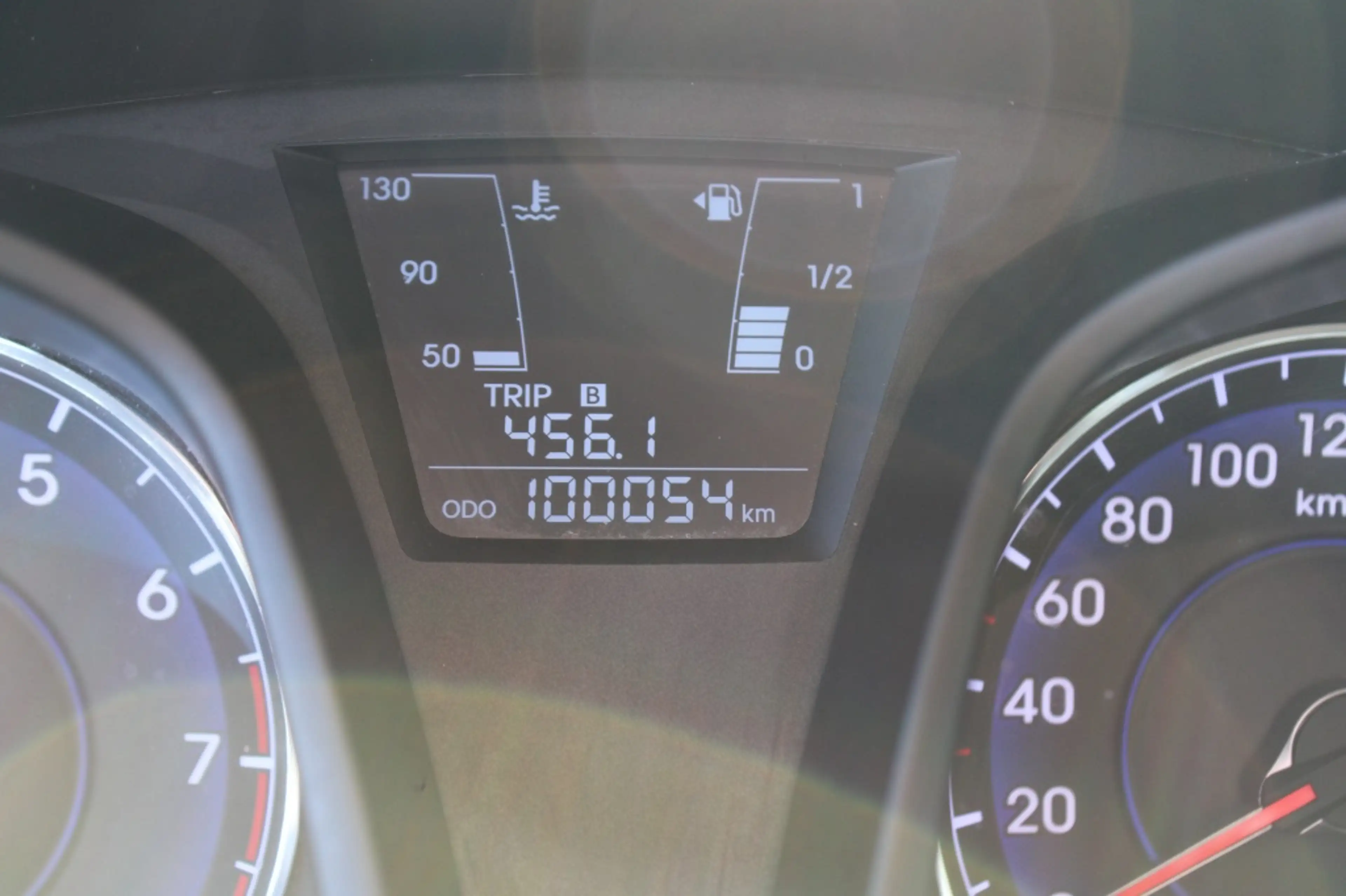 Hyundai iX20 1.4i blue 90pk Go! — photo 10