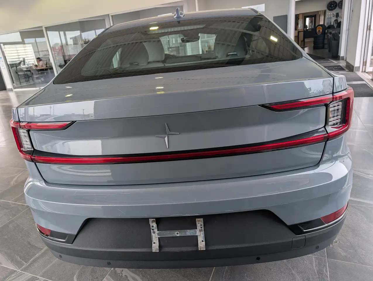 Polestar 2 снимка Polestar 2