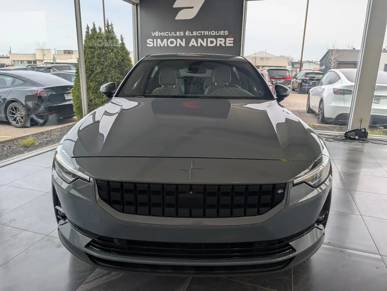 Polestar 2 снимка Polestar 2